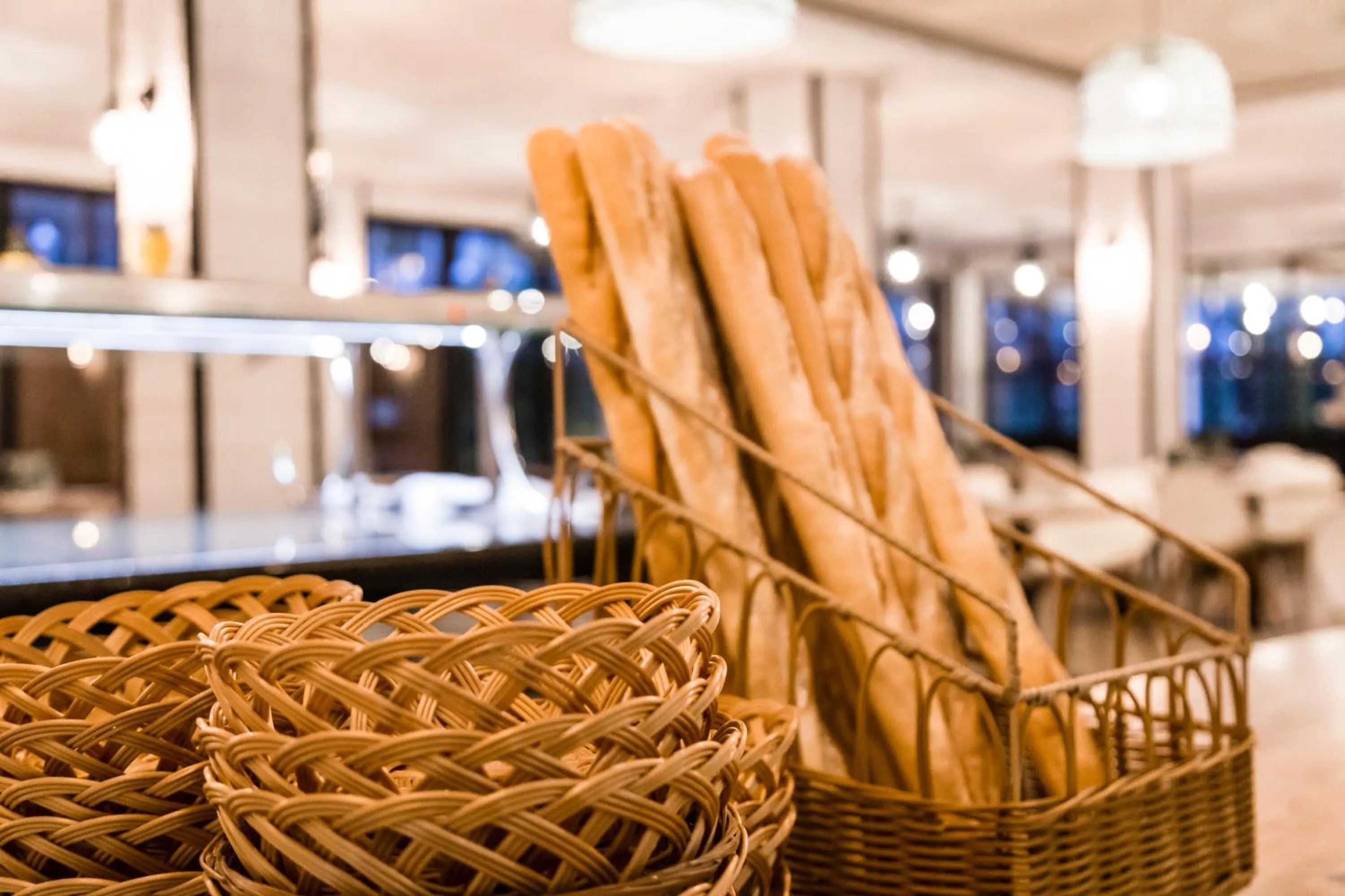 Restaurant/places to eat in Hotel Acapulco