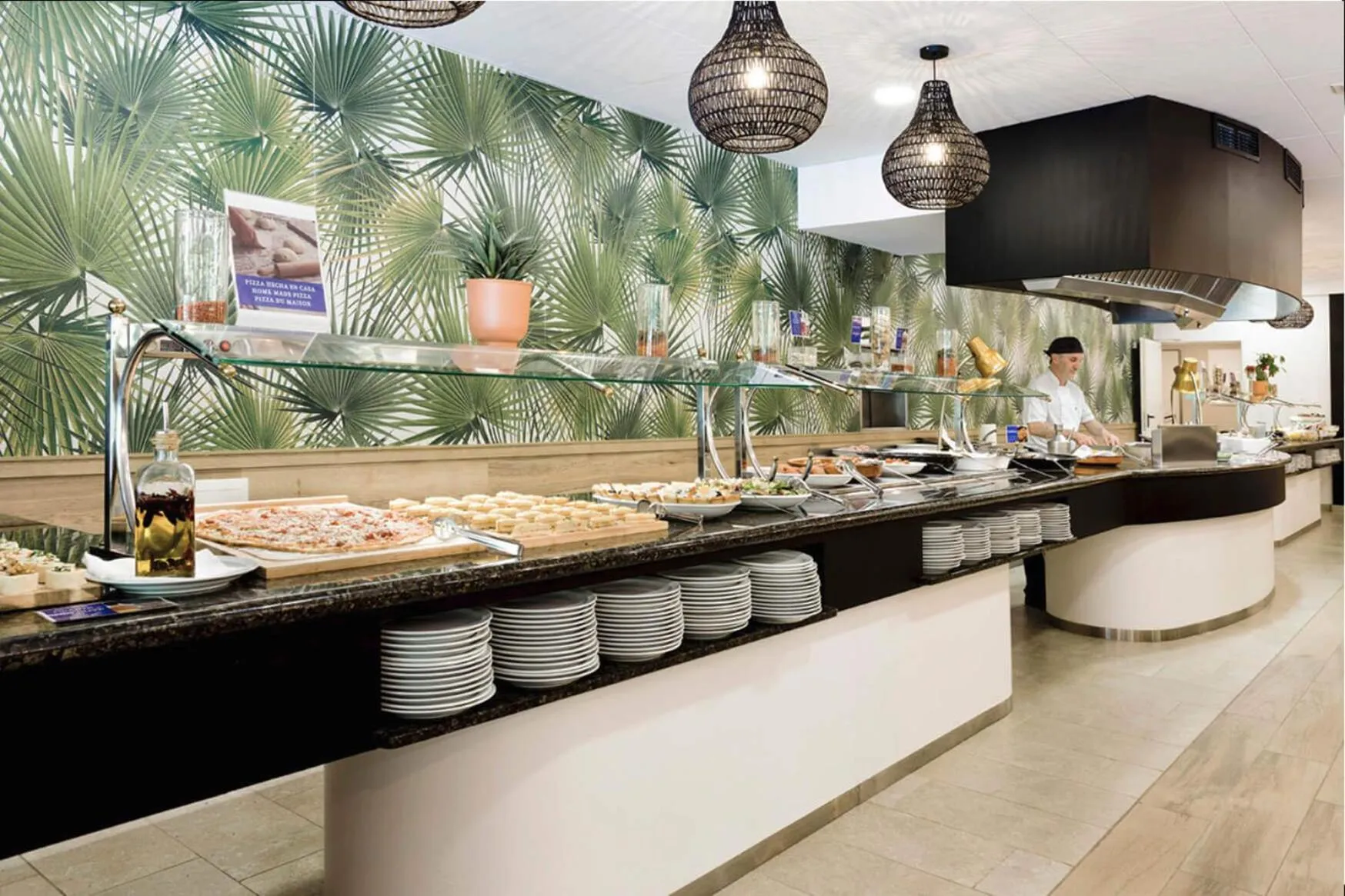 Restaurant/places to eat in Hotel Acapulco