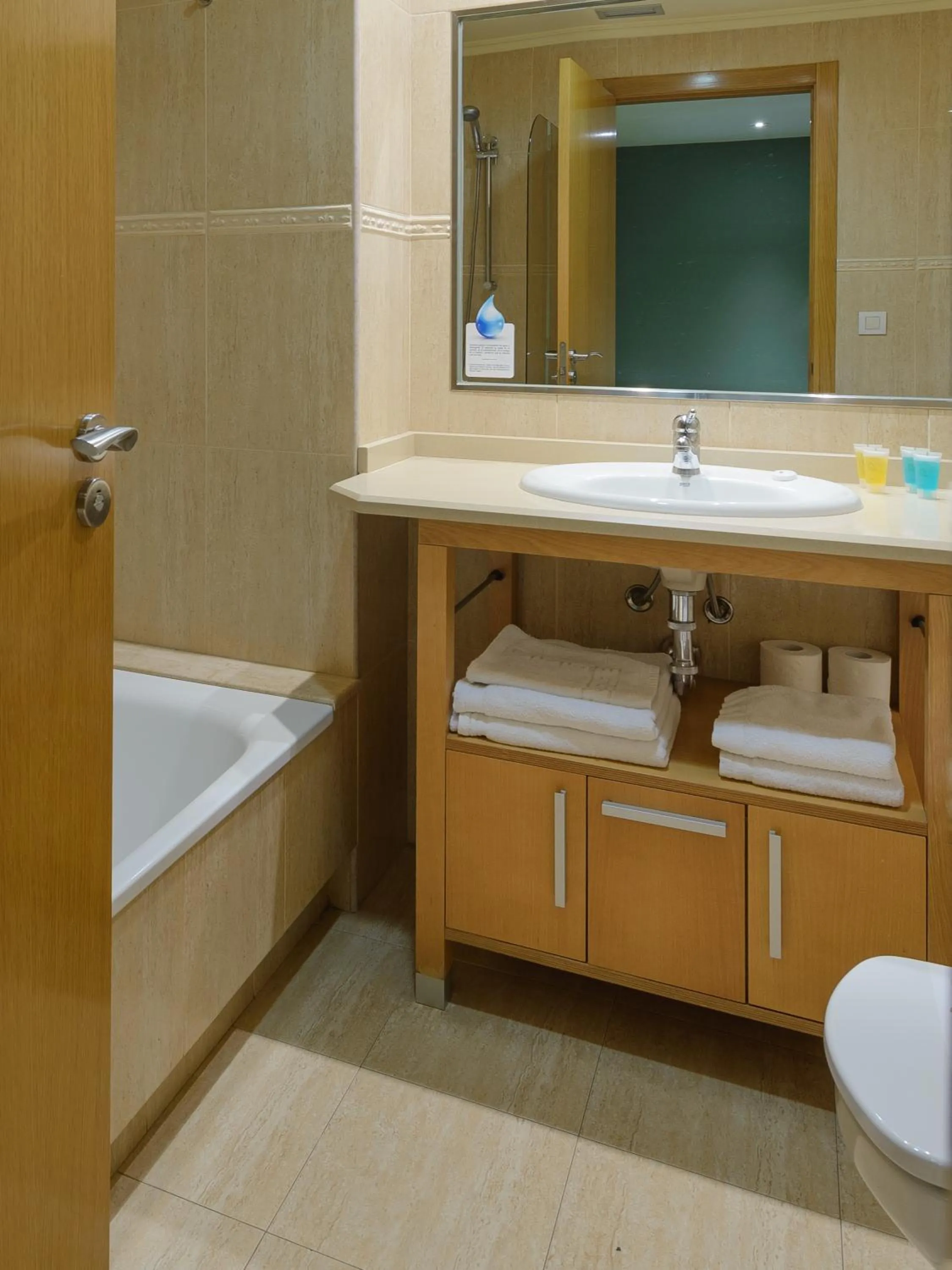 Bathroom in Apartamentos Trisquel