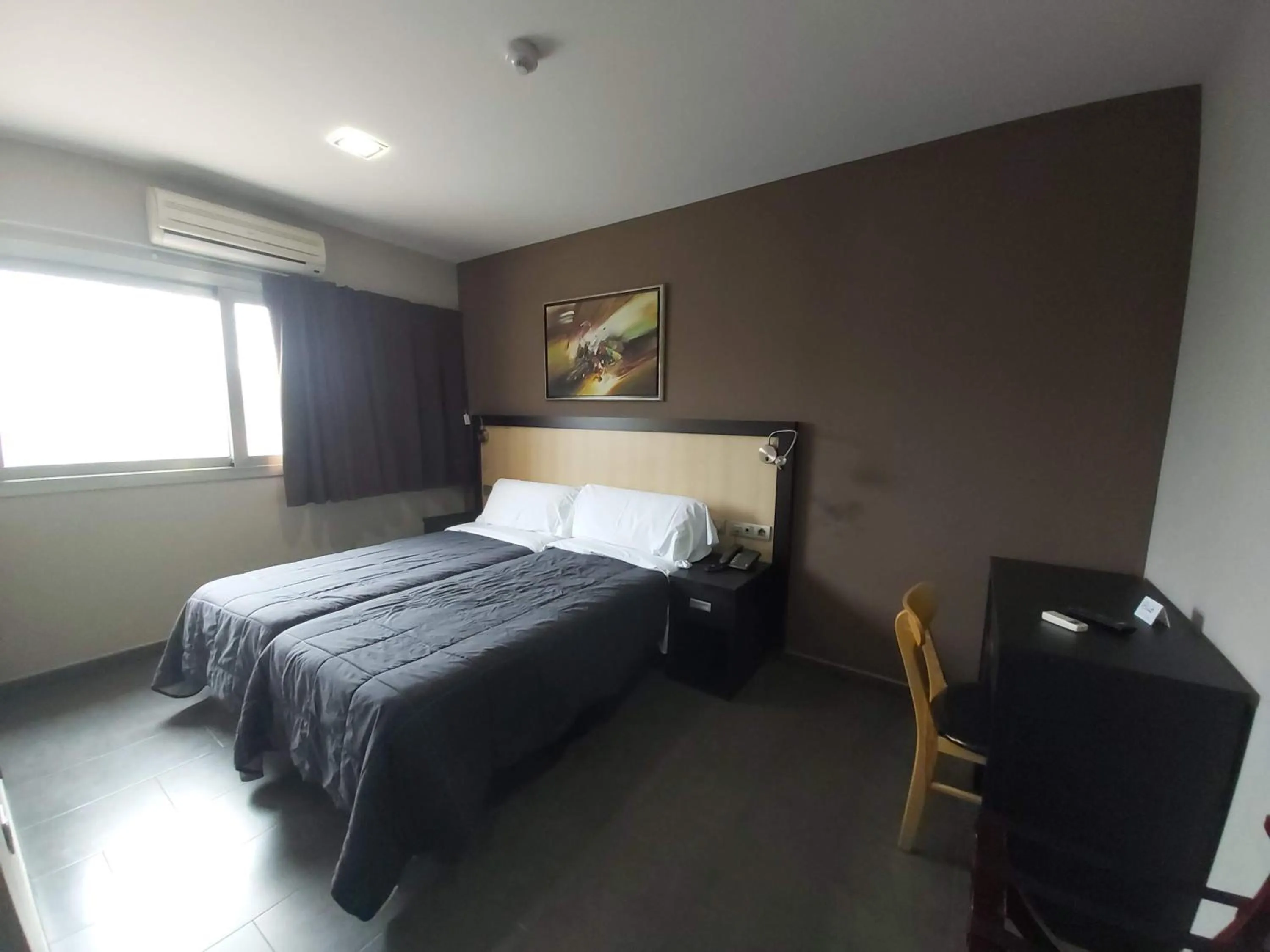 Photo of the whole room, Bed in Hotel 170