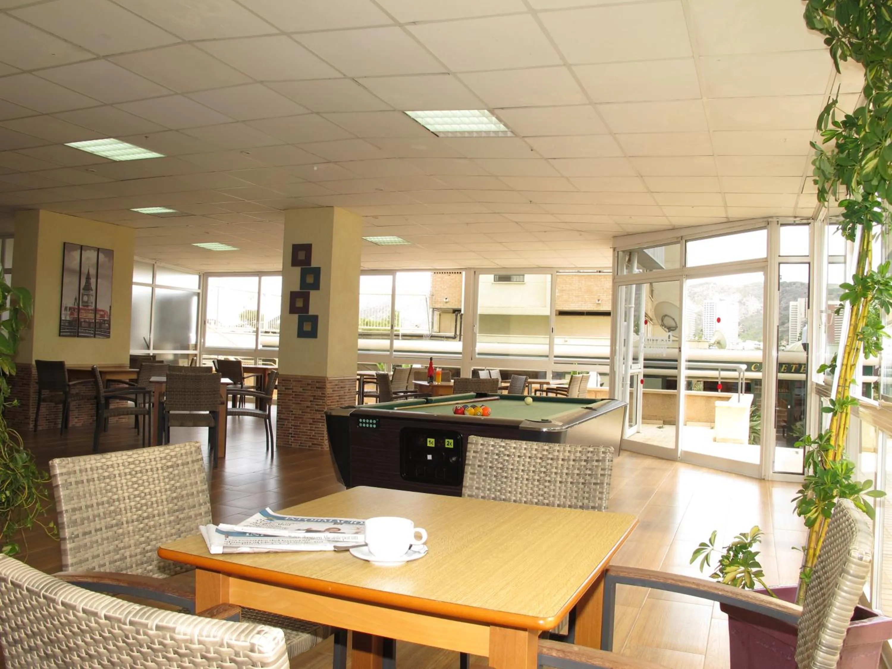 Lounge or bar in Apartamentos Vistamar