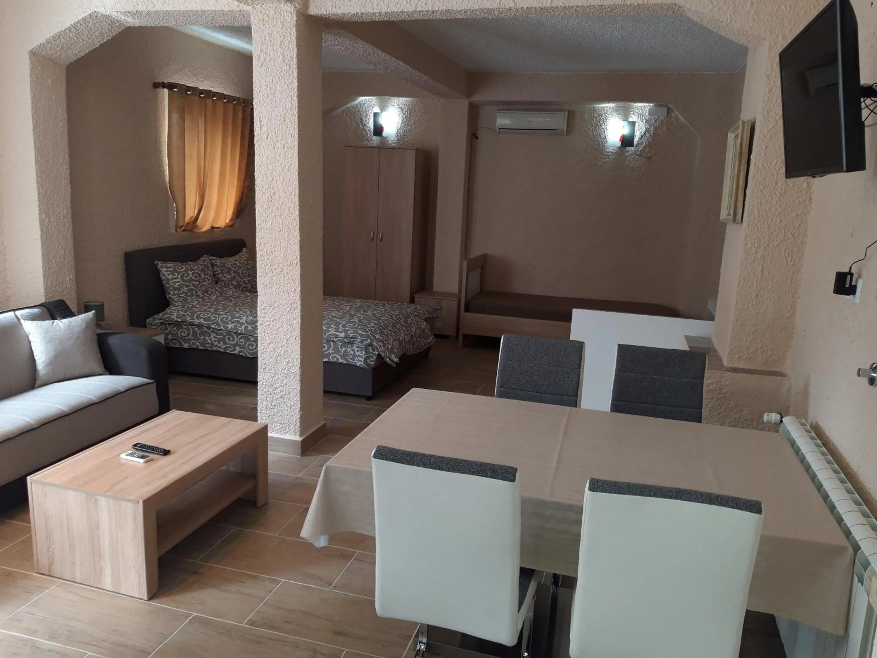 Kazablanka Rooms Aerodrom