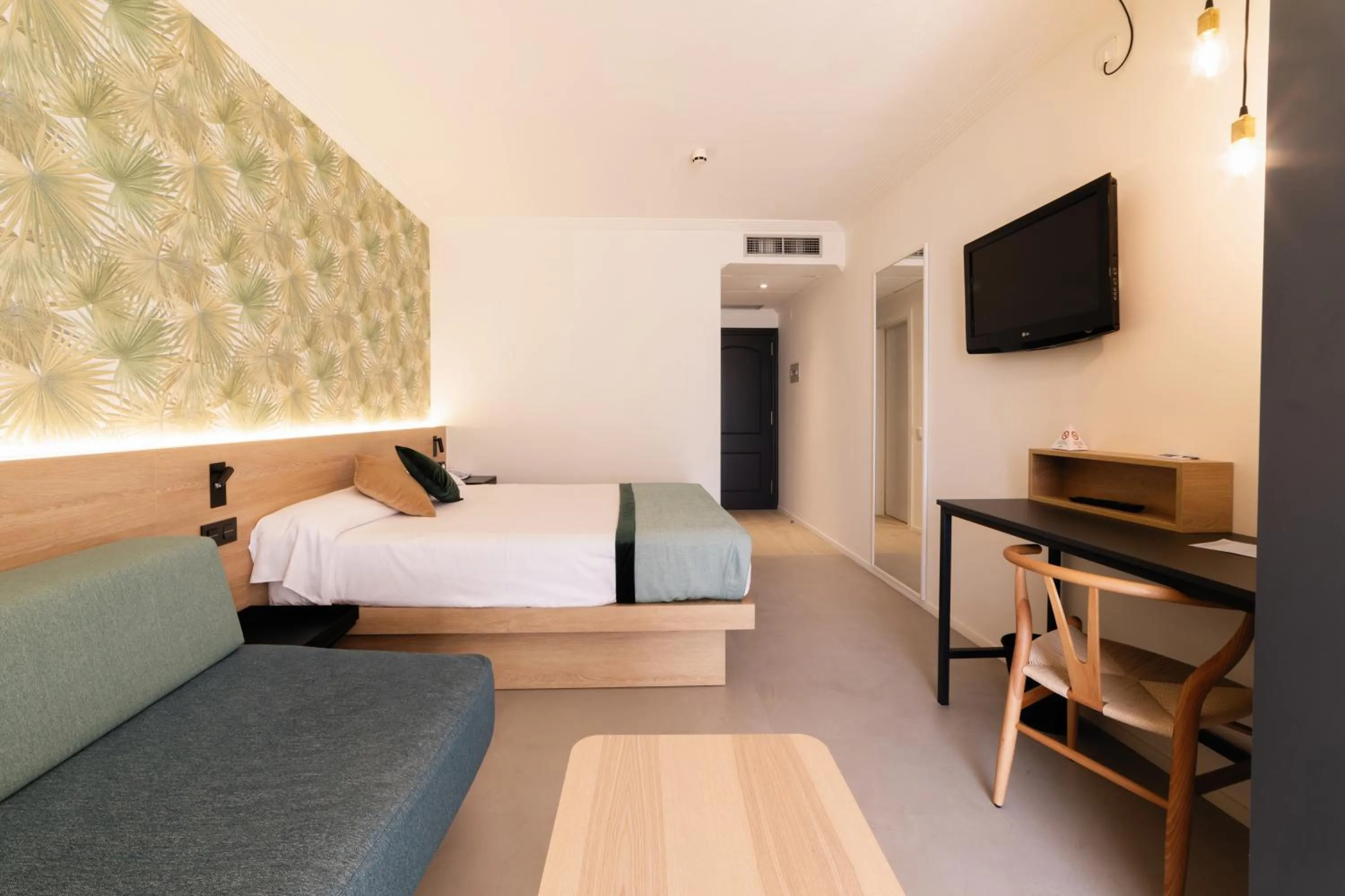 Bedroom, Bed in Palas Pineda