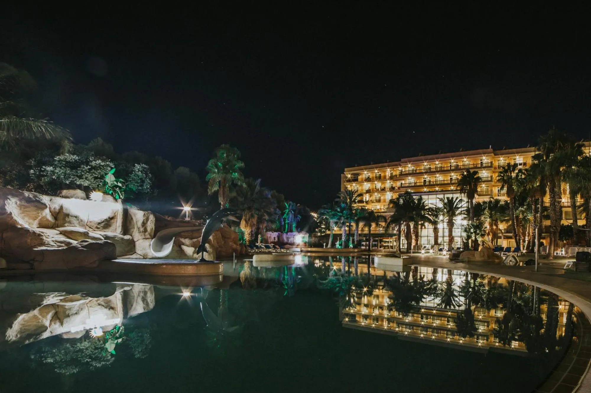 Property building in Palas Pineda