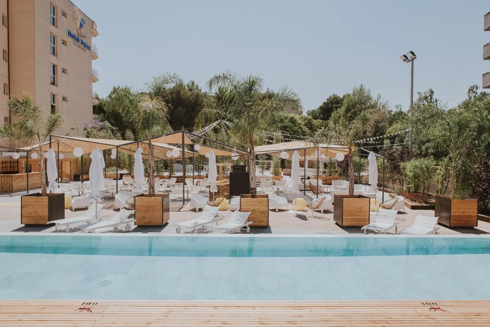 Garden in Palas Pineda