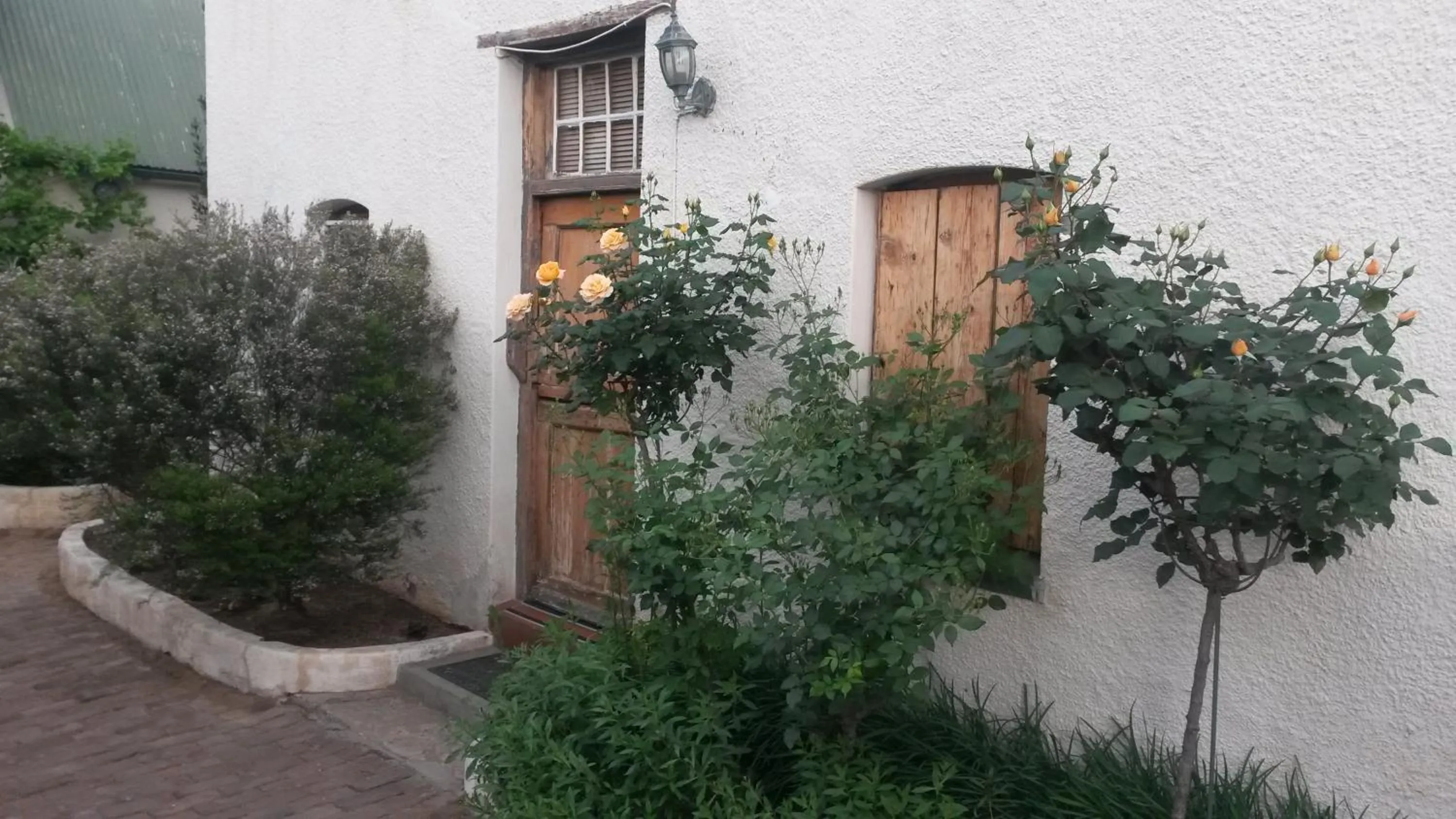 Facade/entrance in NANNA ROUS' TOWN HOUSE