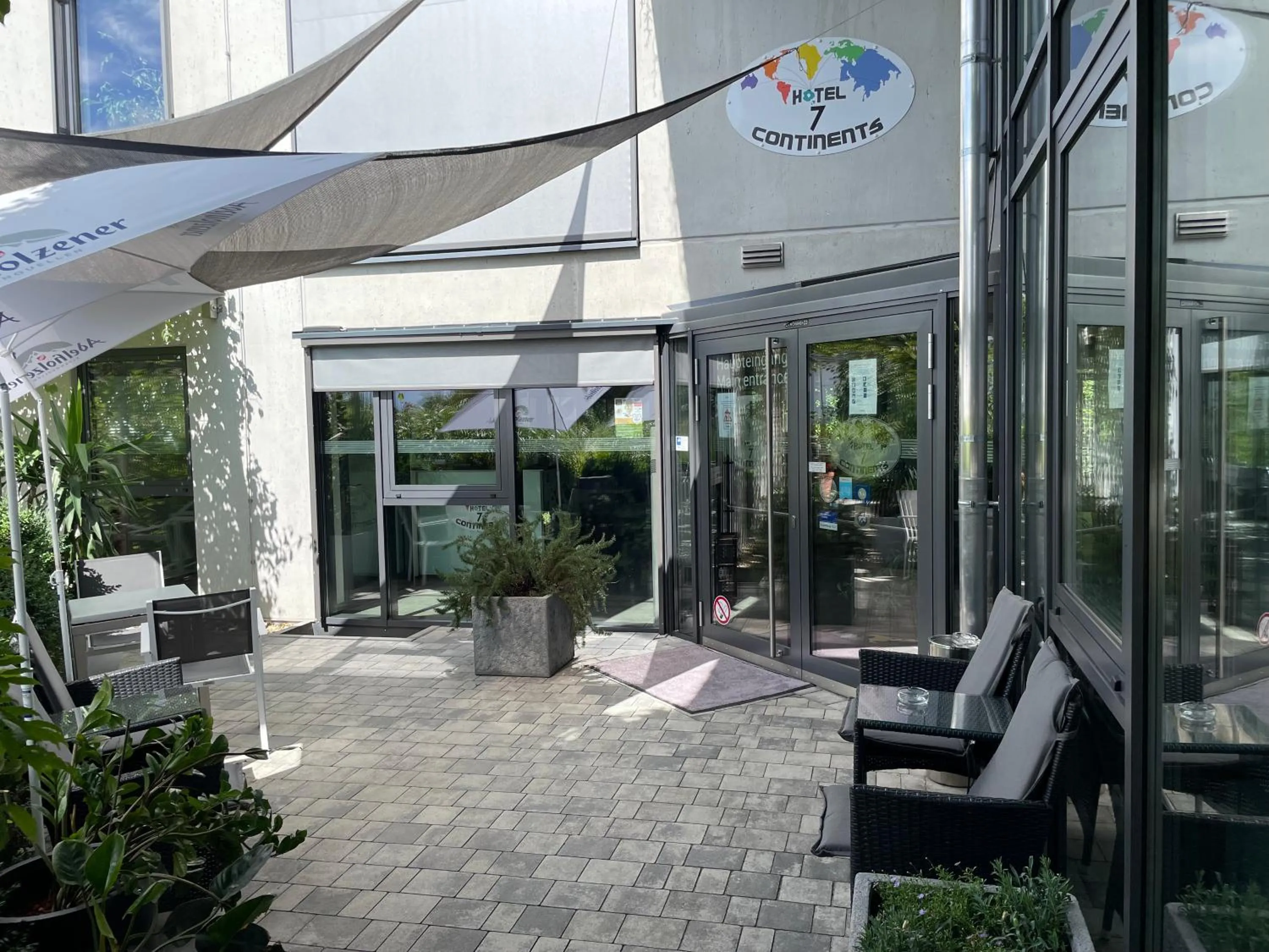 Property building in Hotel7Continents