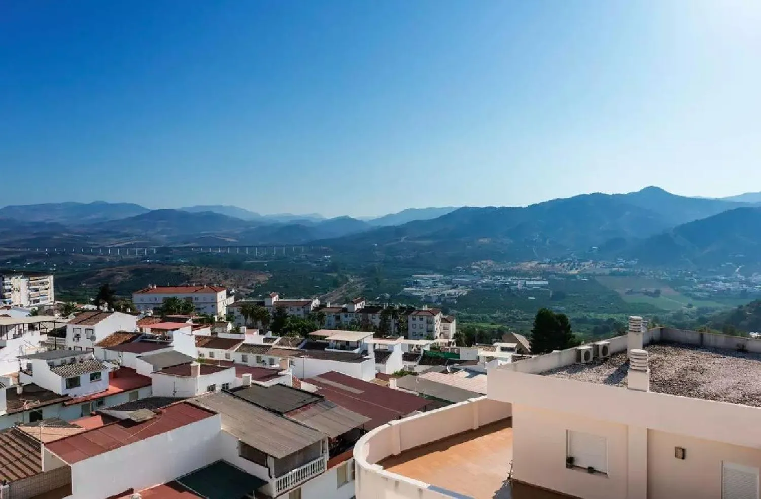 Property building in Ático Guadalhorce - Mirador privado con barbacoa y solárium