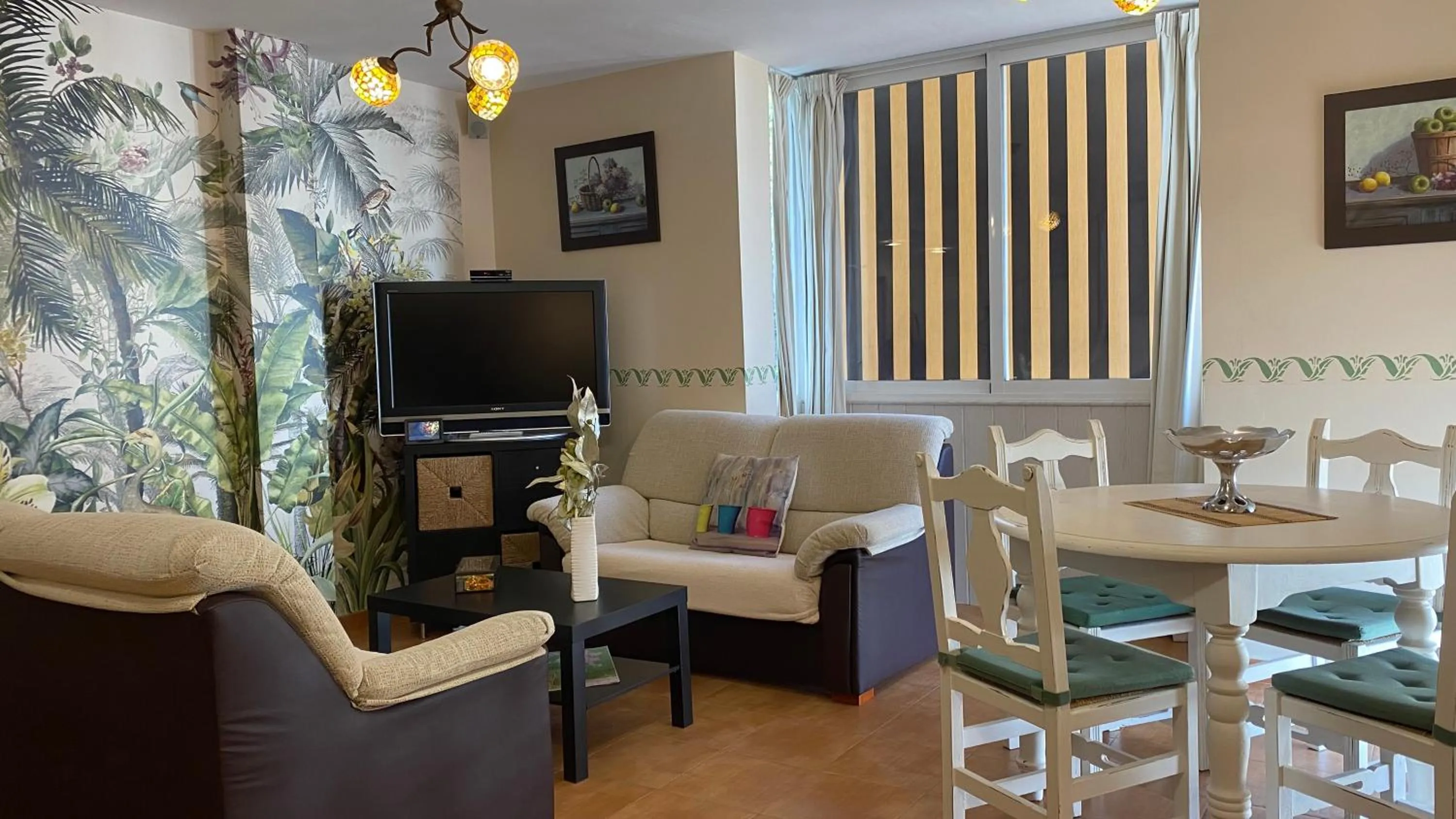 TV and multimedia in Ático Guadalhorce - Mirador privado con barbacoa y solárium