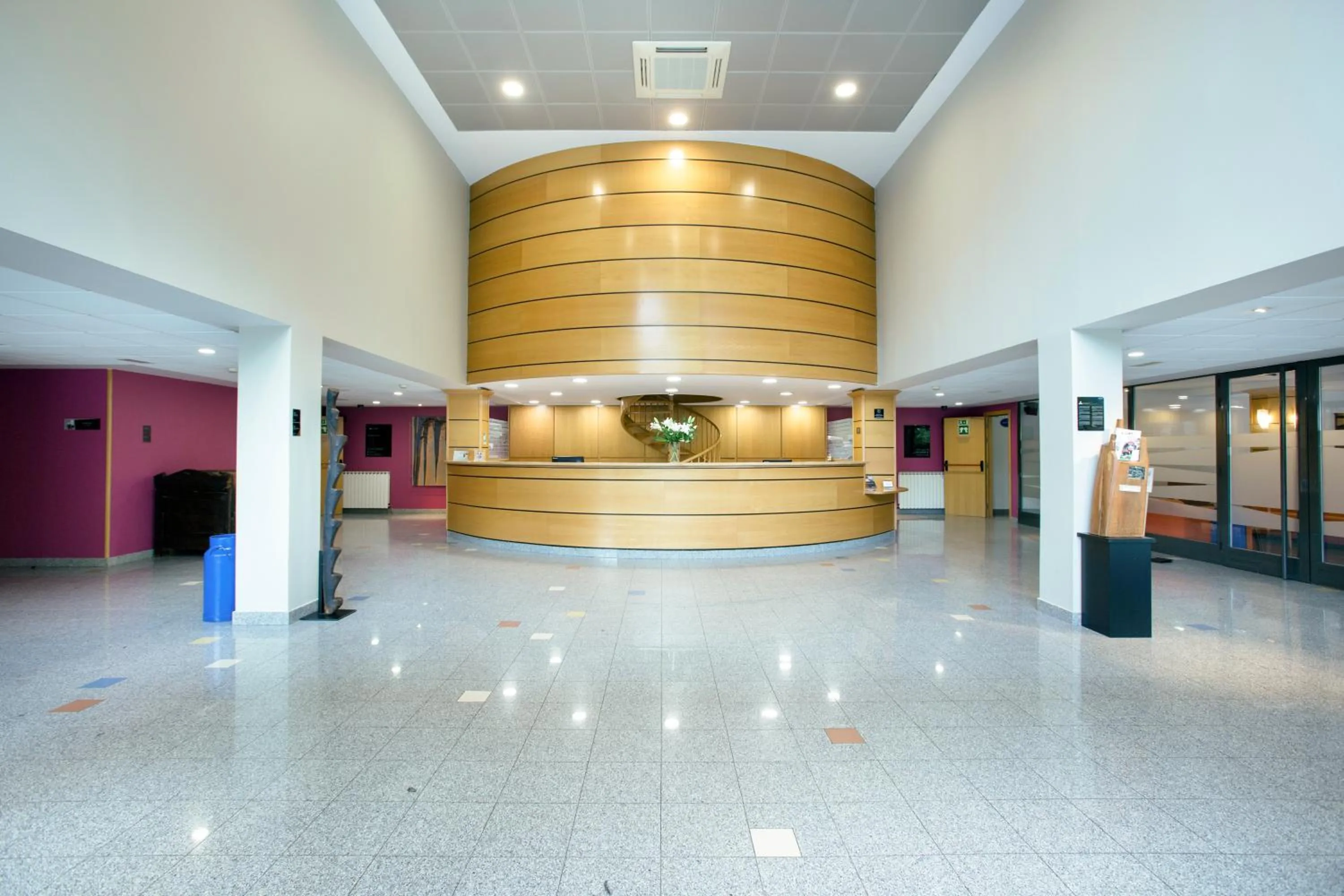 Lobby or reception in Olarain