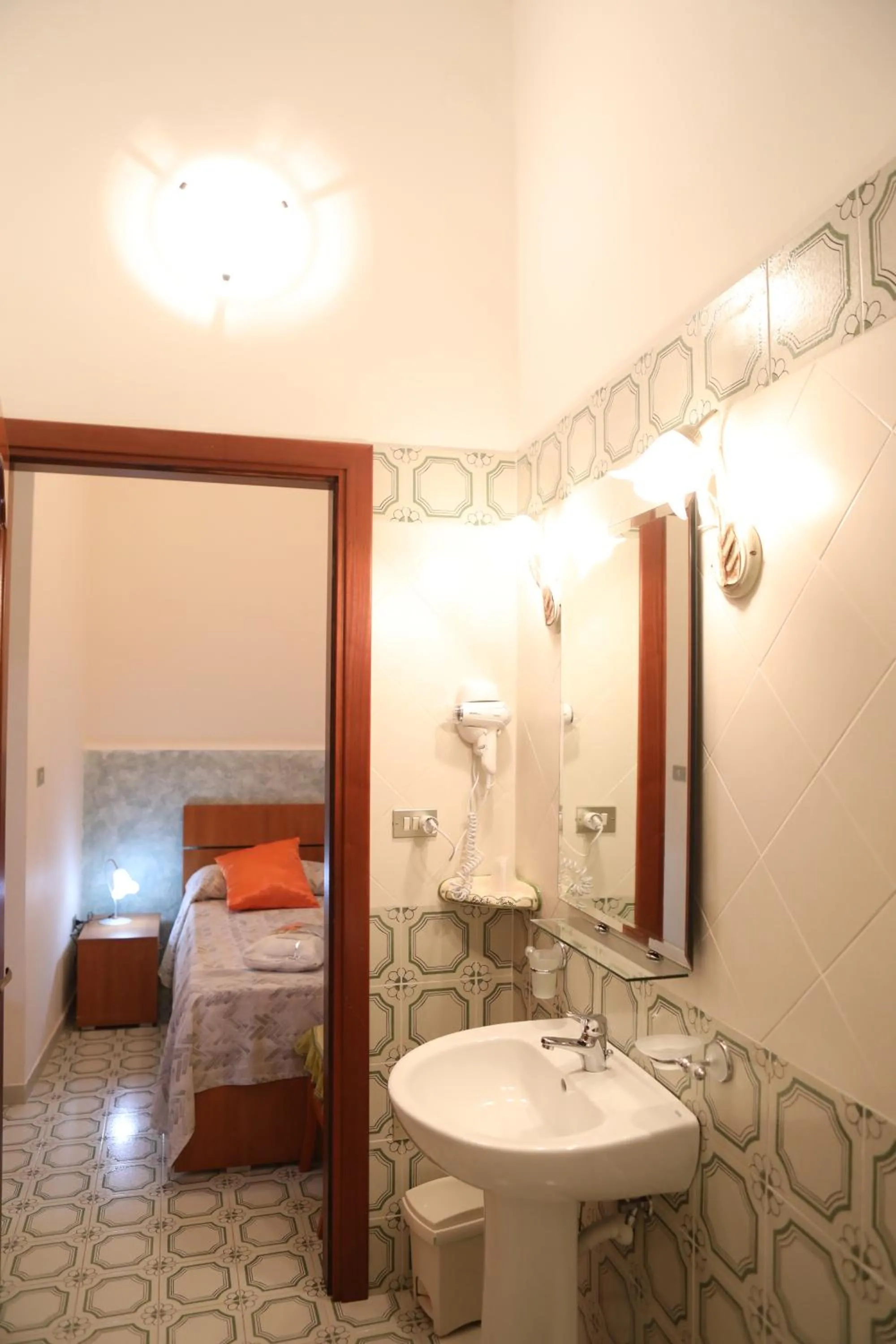 Photo of the whole room, Bed in Alle Antiche Mura