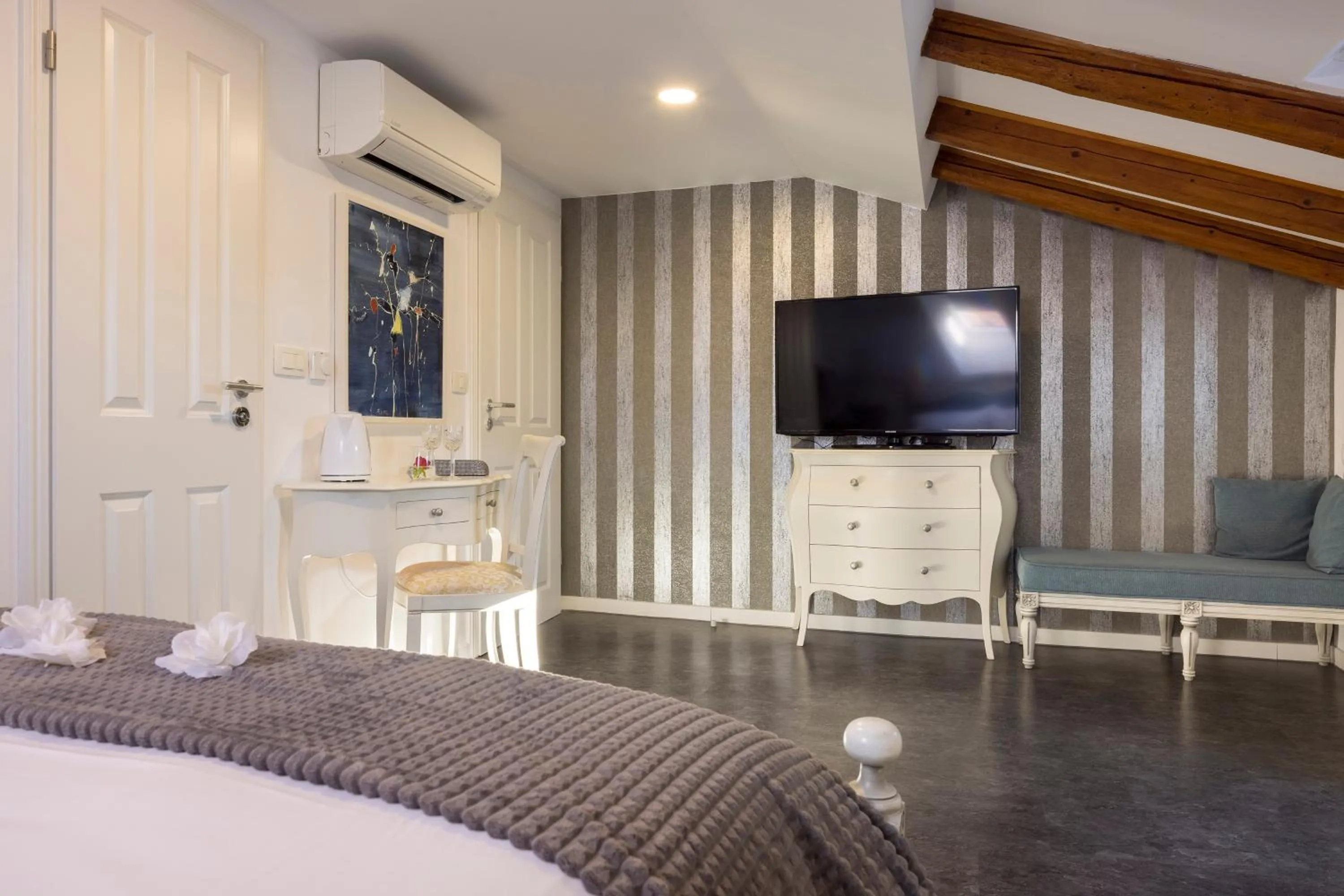 TV and multimedia, Bed in Benecanka Casa Veneziana Piran