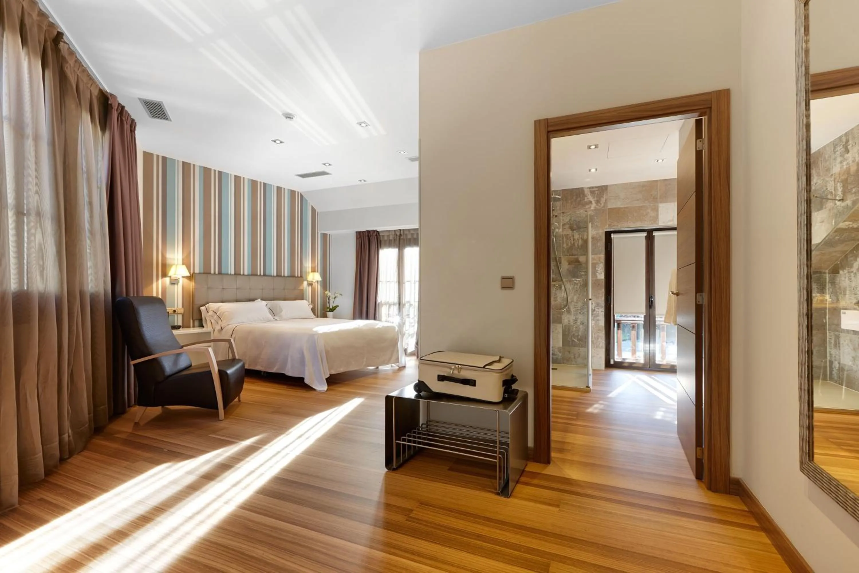 Photo of the whole room, Bed in Atalaia