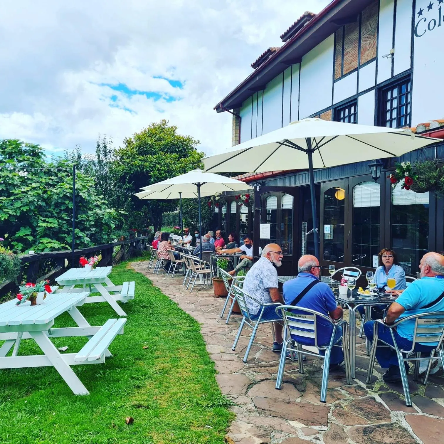 Restaurant/places to eat in Hotel Colegiata