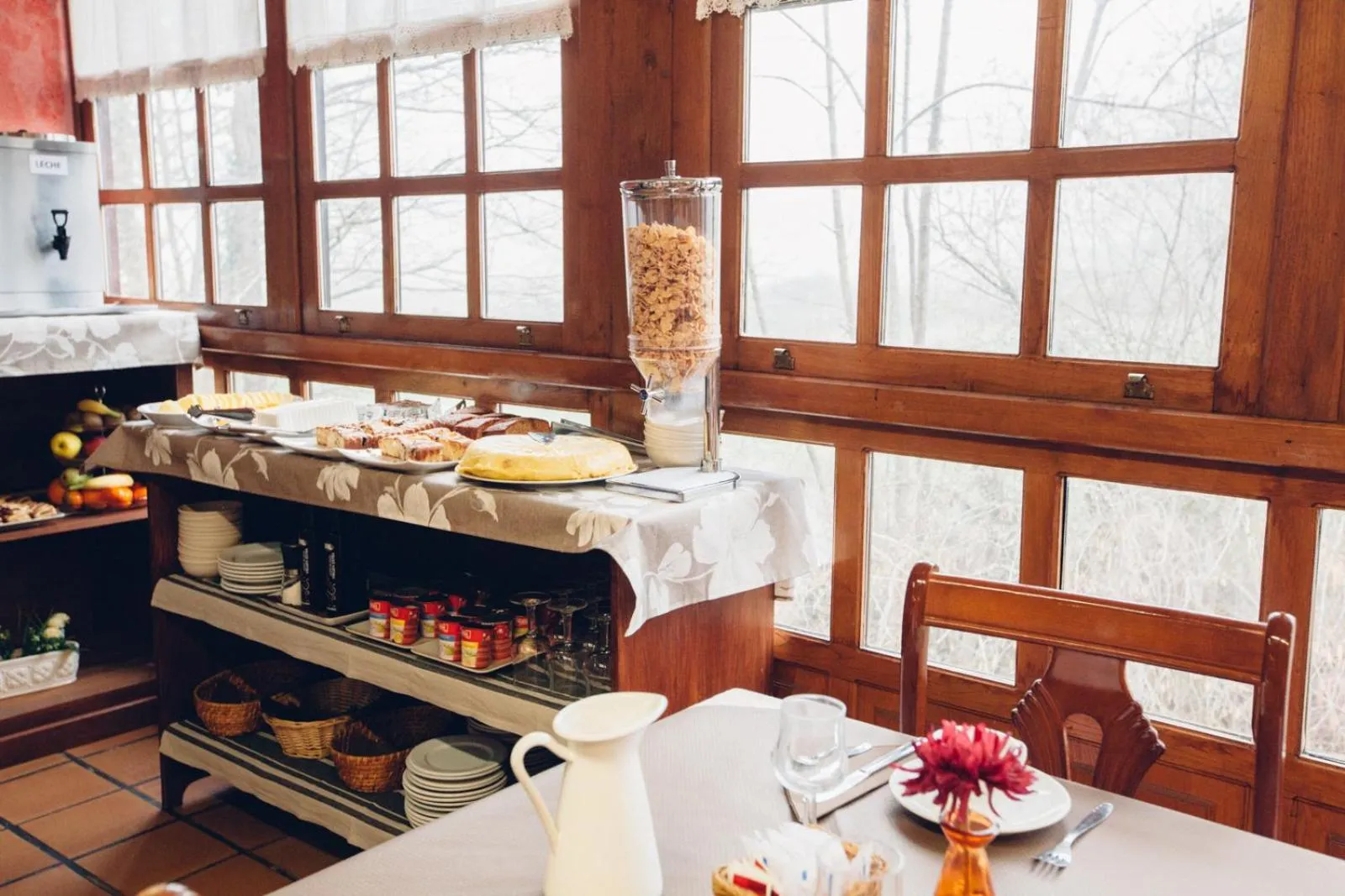 Buffet breakfast in Hotel Rural El Molino