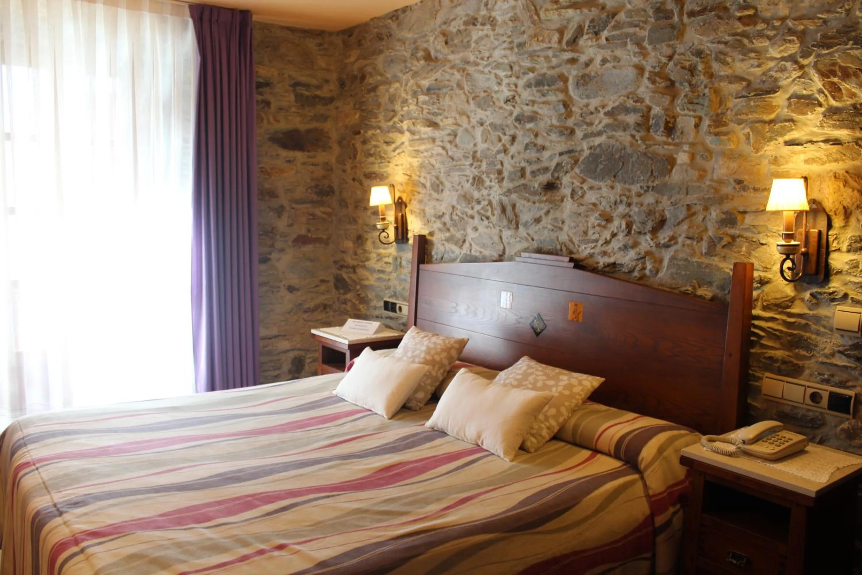 Photo of the whole room, Bed in Hotel Casa Prendes