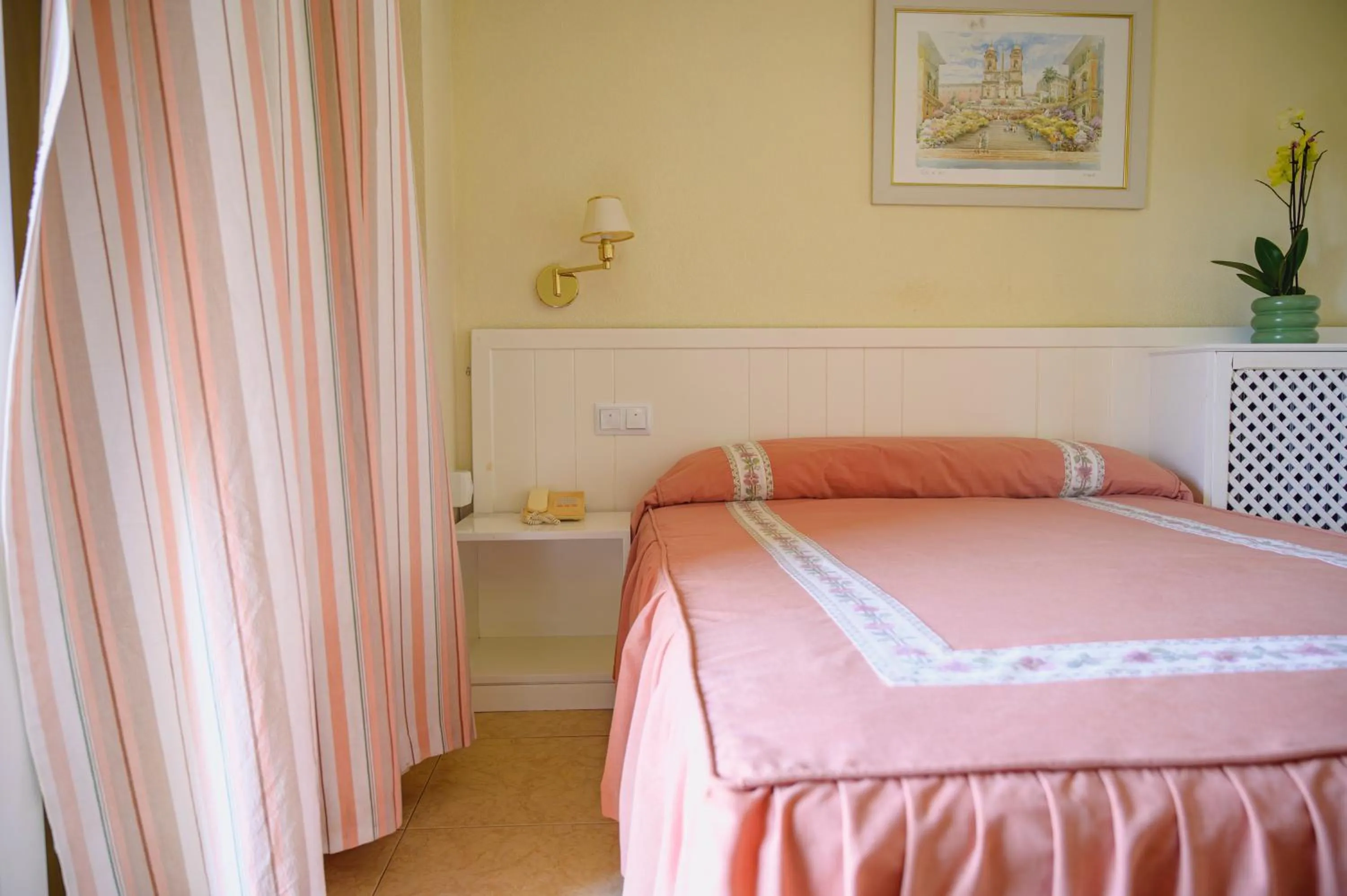 Bed in Hotel Paraíso