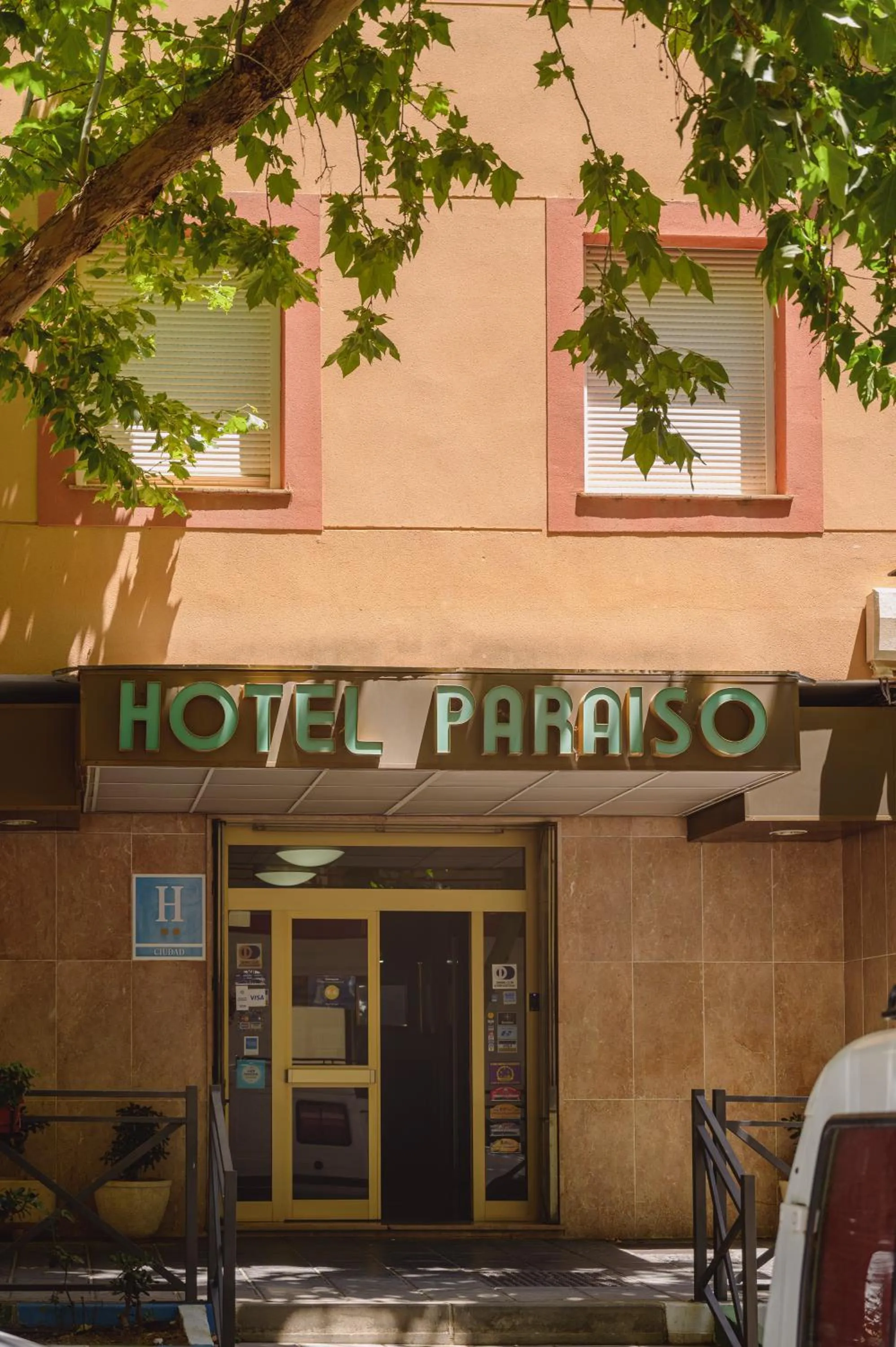 Property building in Hotel Paraíso