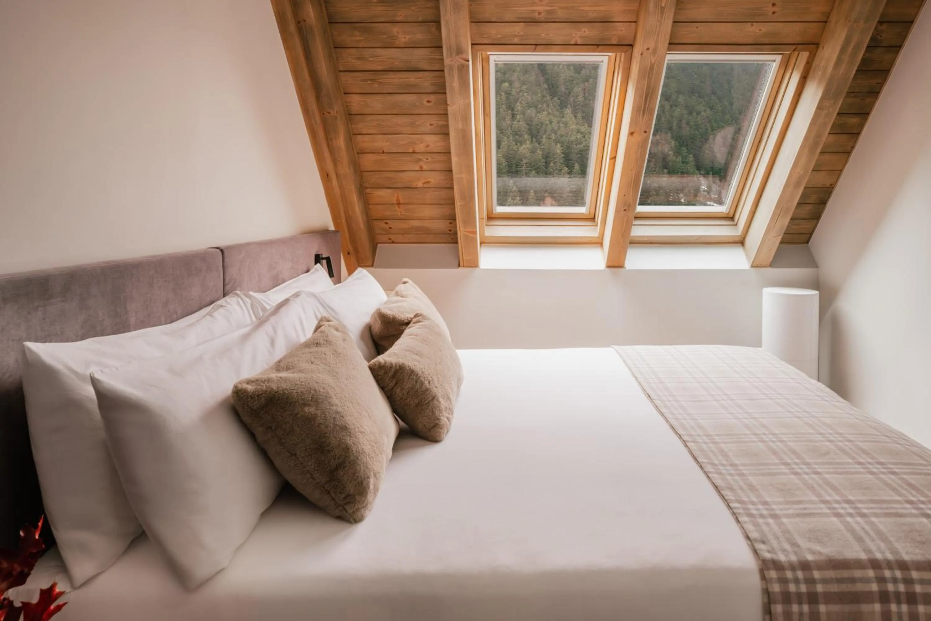 Bed in MIM Baqueira Member of Melia Collection