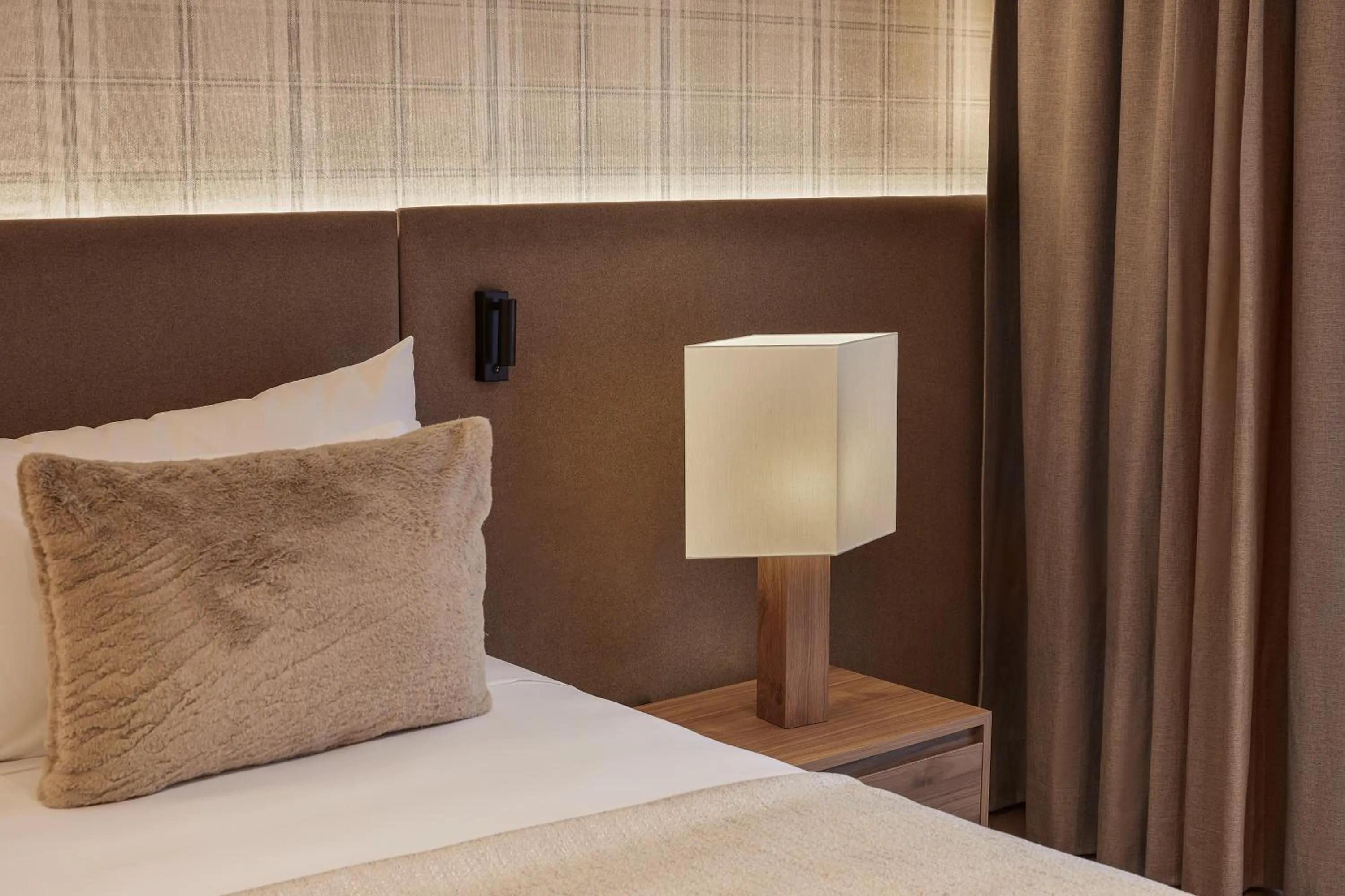 Bed in Hotel MIM Baqueira Luxury & SPA