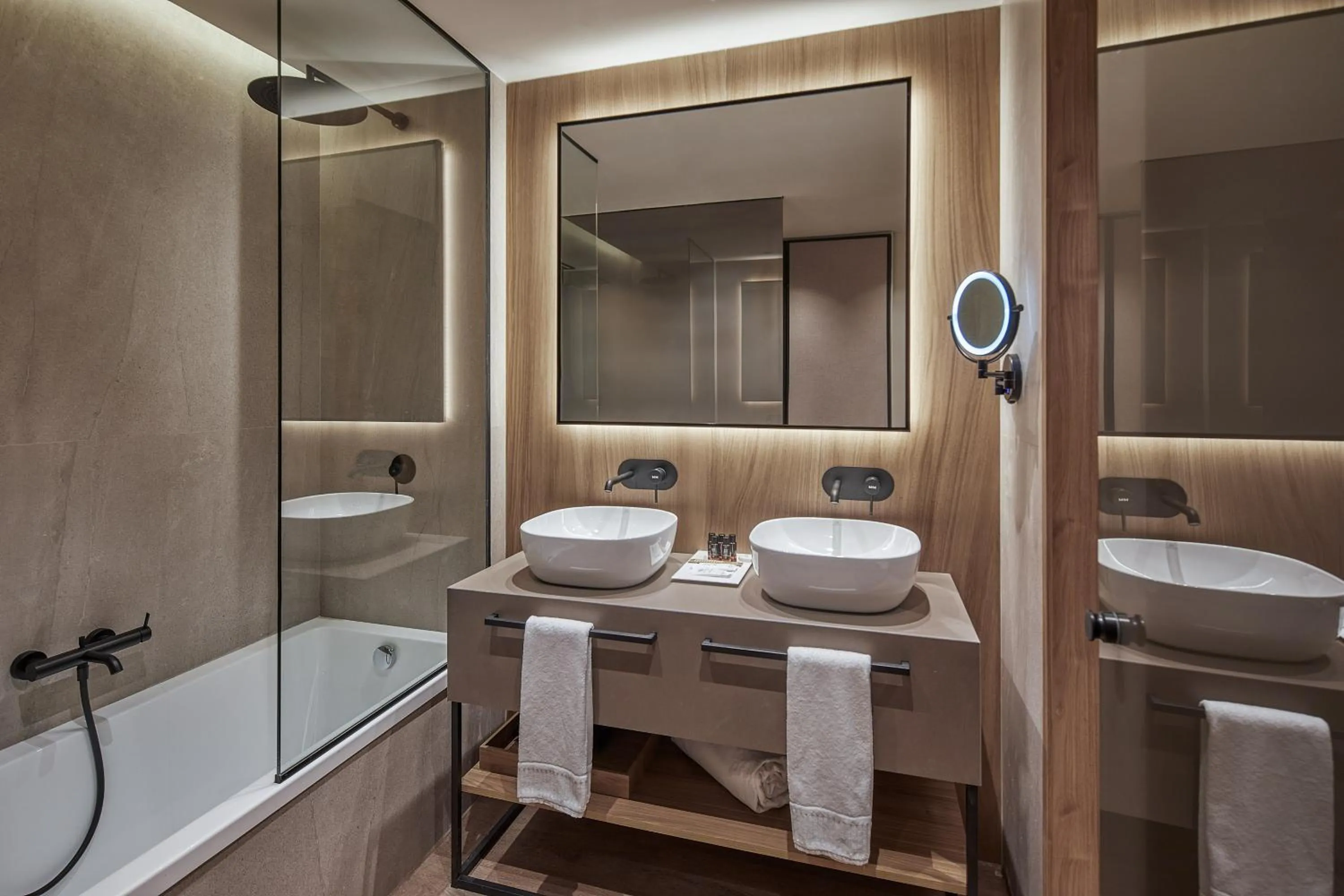 Bathroom in Hotel MIM Baqueira Luxury & SPA