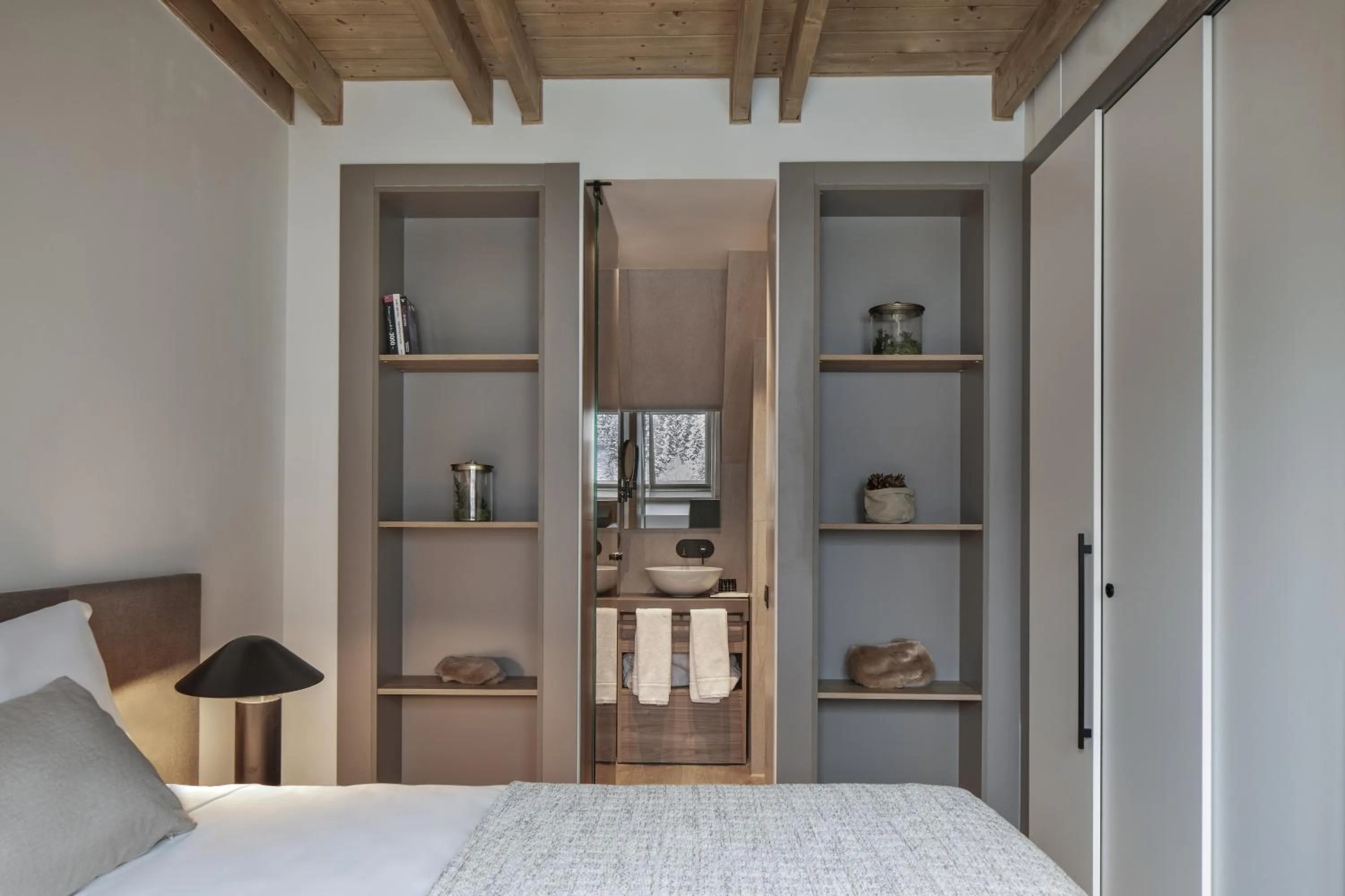 Bed in Hotel MIM Baqueira Luxury & SPA