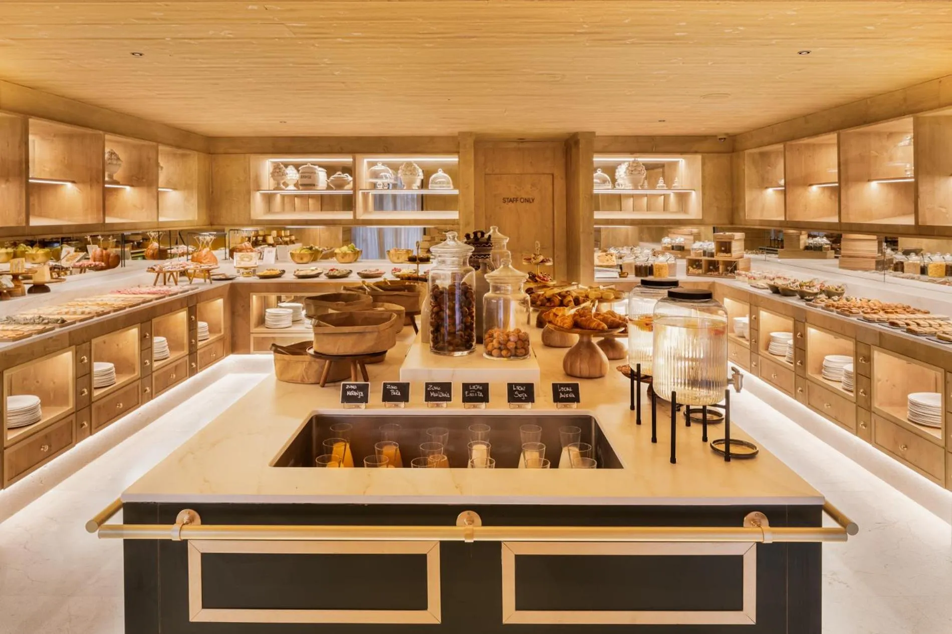 Restaurant/places to eat in Hotel MIM Baqueira Luxury & SPA