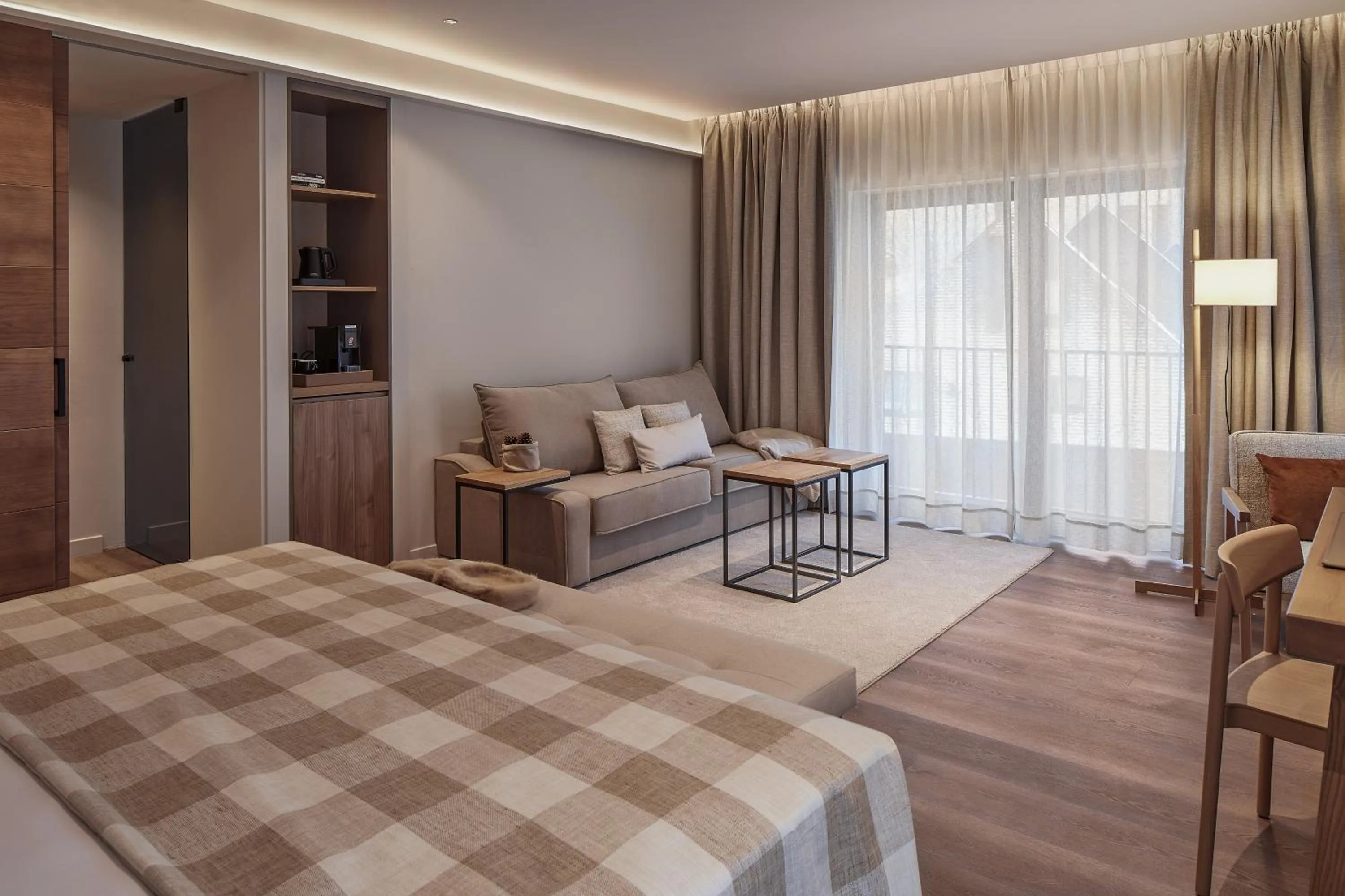 Bed in Hotel MIM Baqueira Luxury & SPA