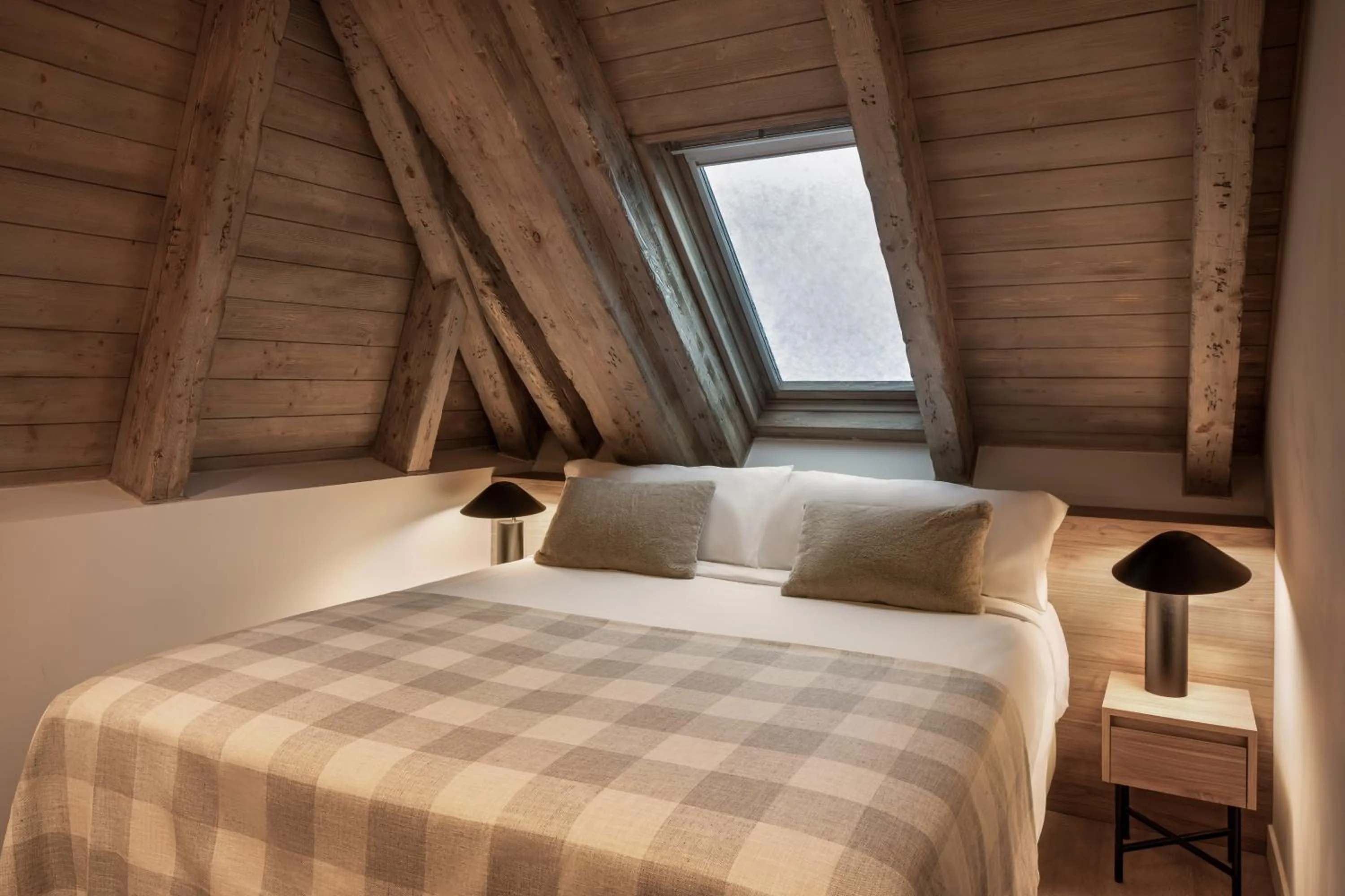 Bed in Hotel MIM Baqueira Luxury & SPA