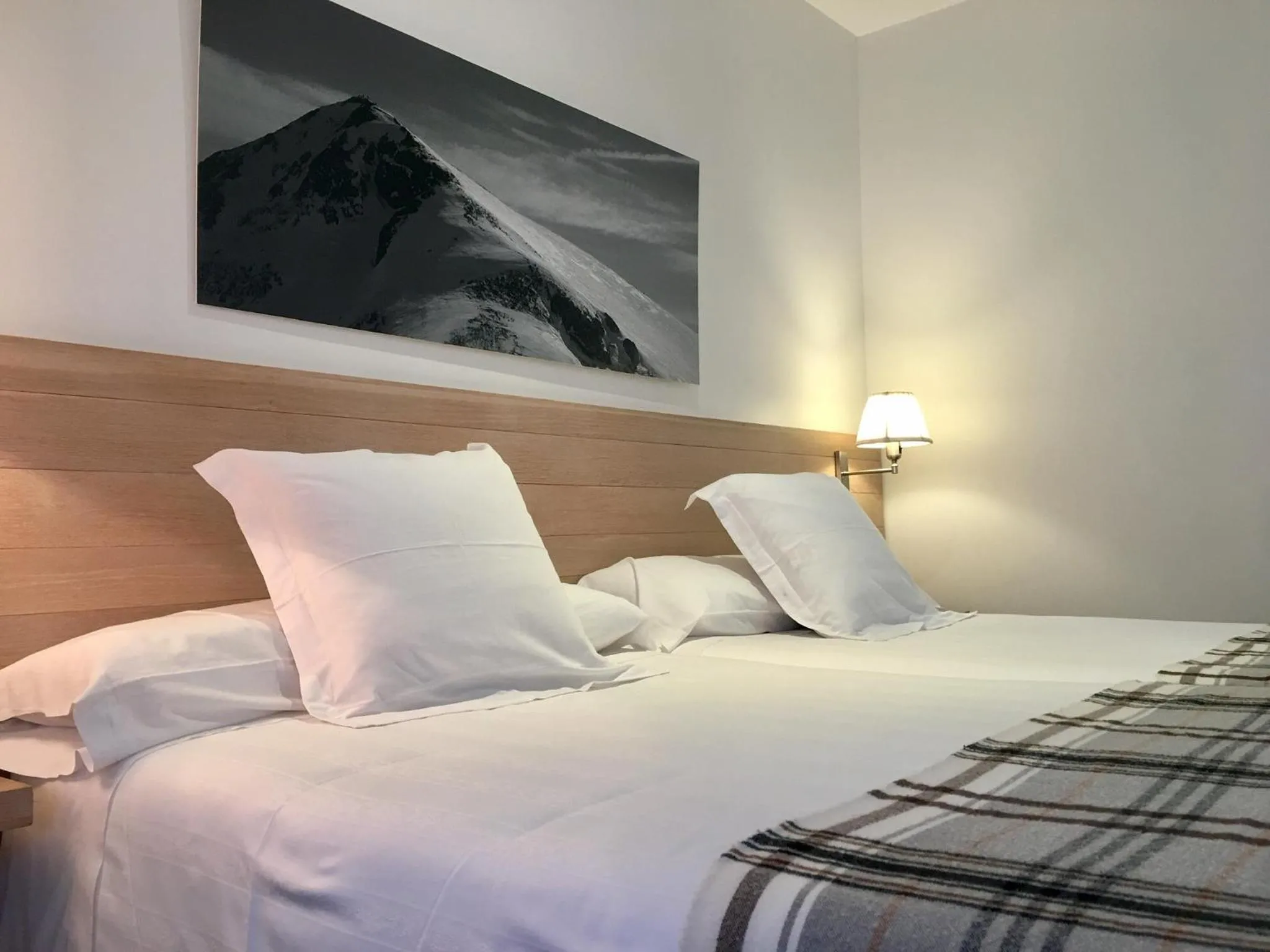 Bed in Hotel Valdecoro