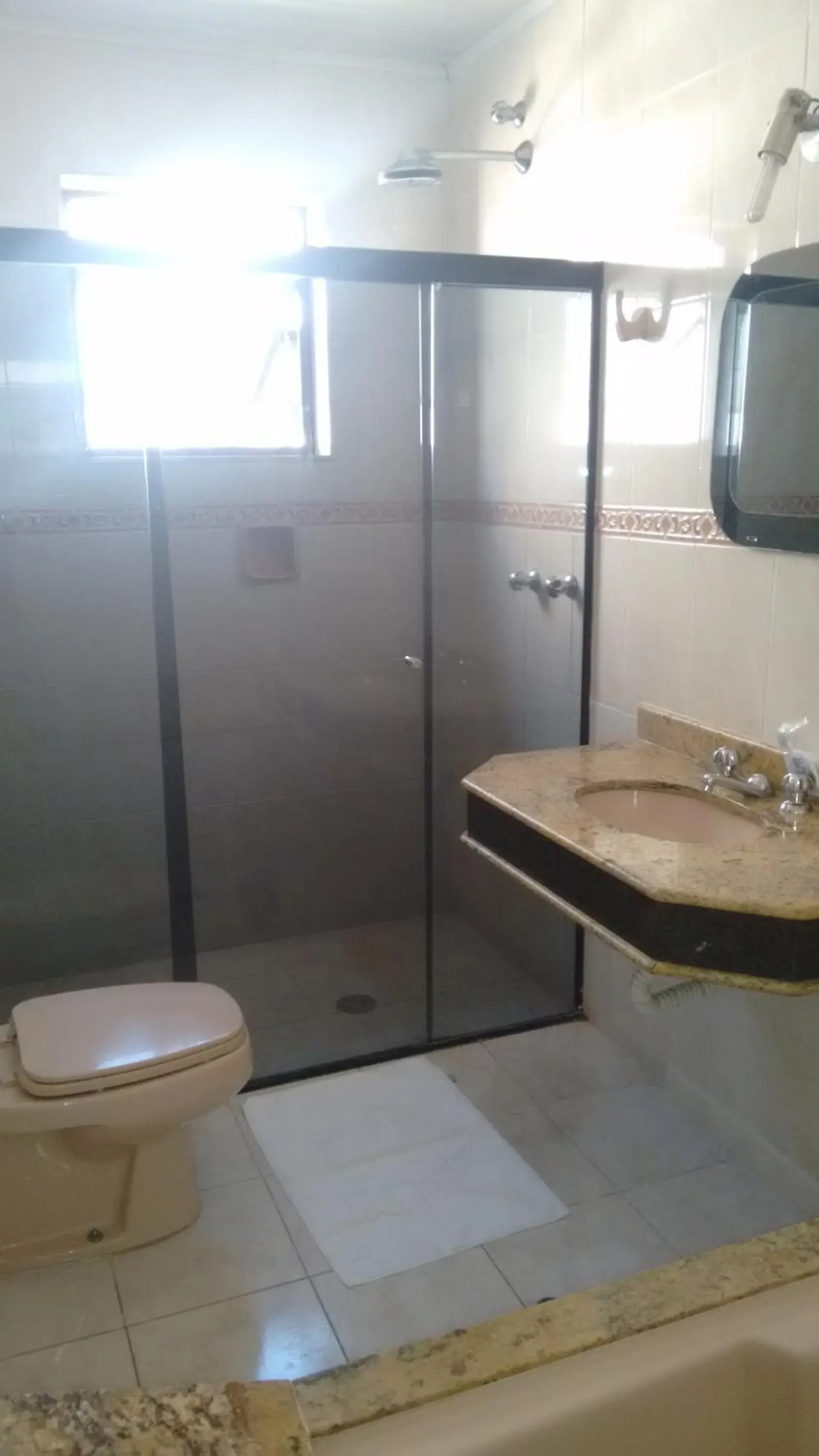 Room with Spa Bath - single occupancy in Paissandú Palace Hotel - Próximo às ruas 25 de Março, Sta Ifigênia e regiões do Brás e Bom Retiro Room with Spa Bath - single occupancy in Paissandú Palace Hotel - Próximo às ruas 25 de Março, Sta Ifigênia e regiões do Brás e Bom Retiro
