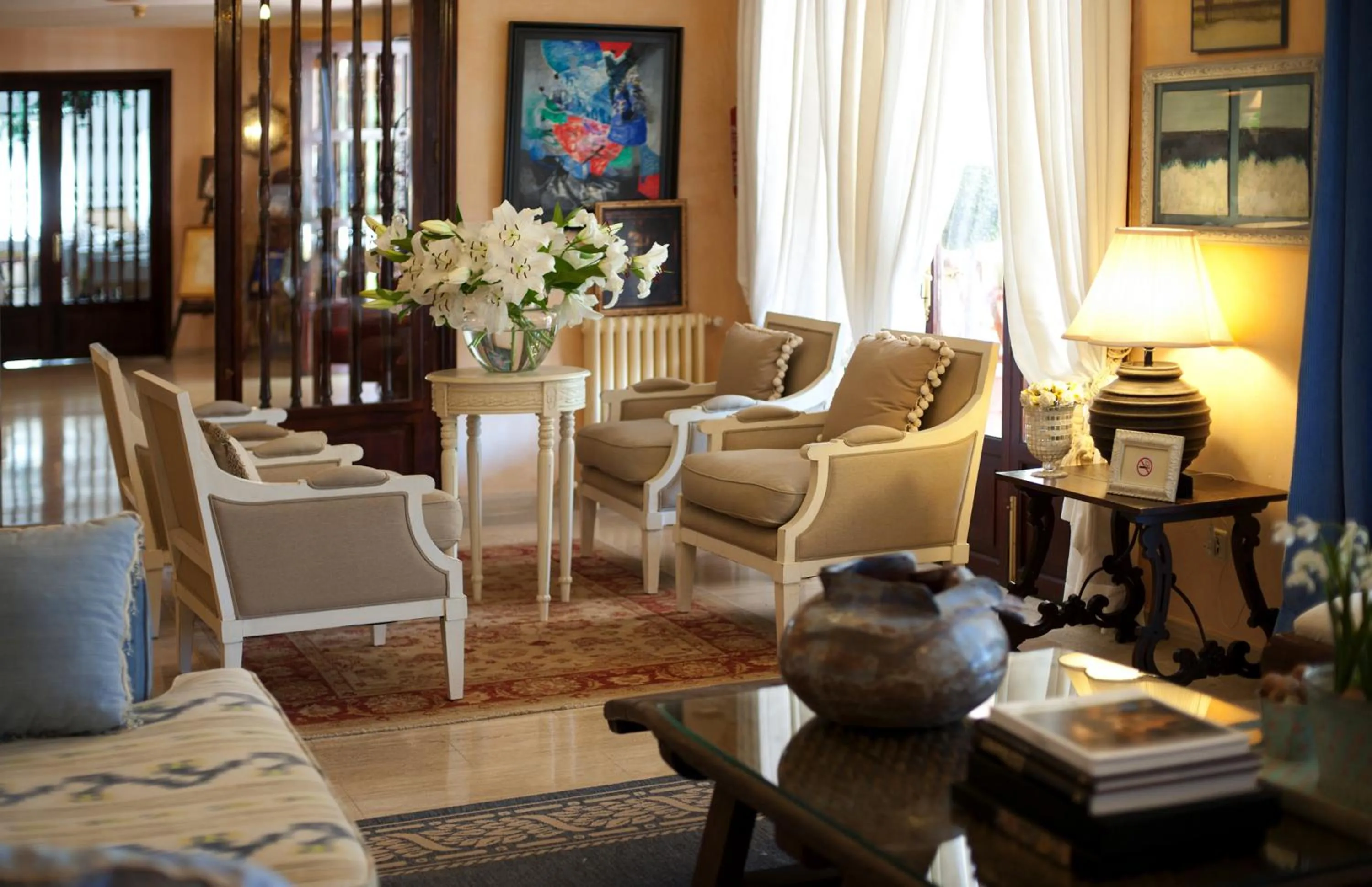 Communal lounge/ TV room in Hotel Bahia