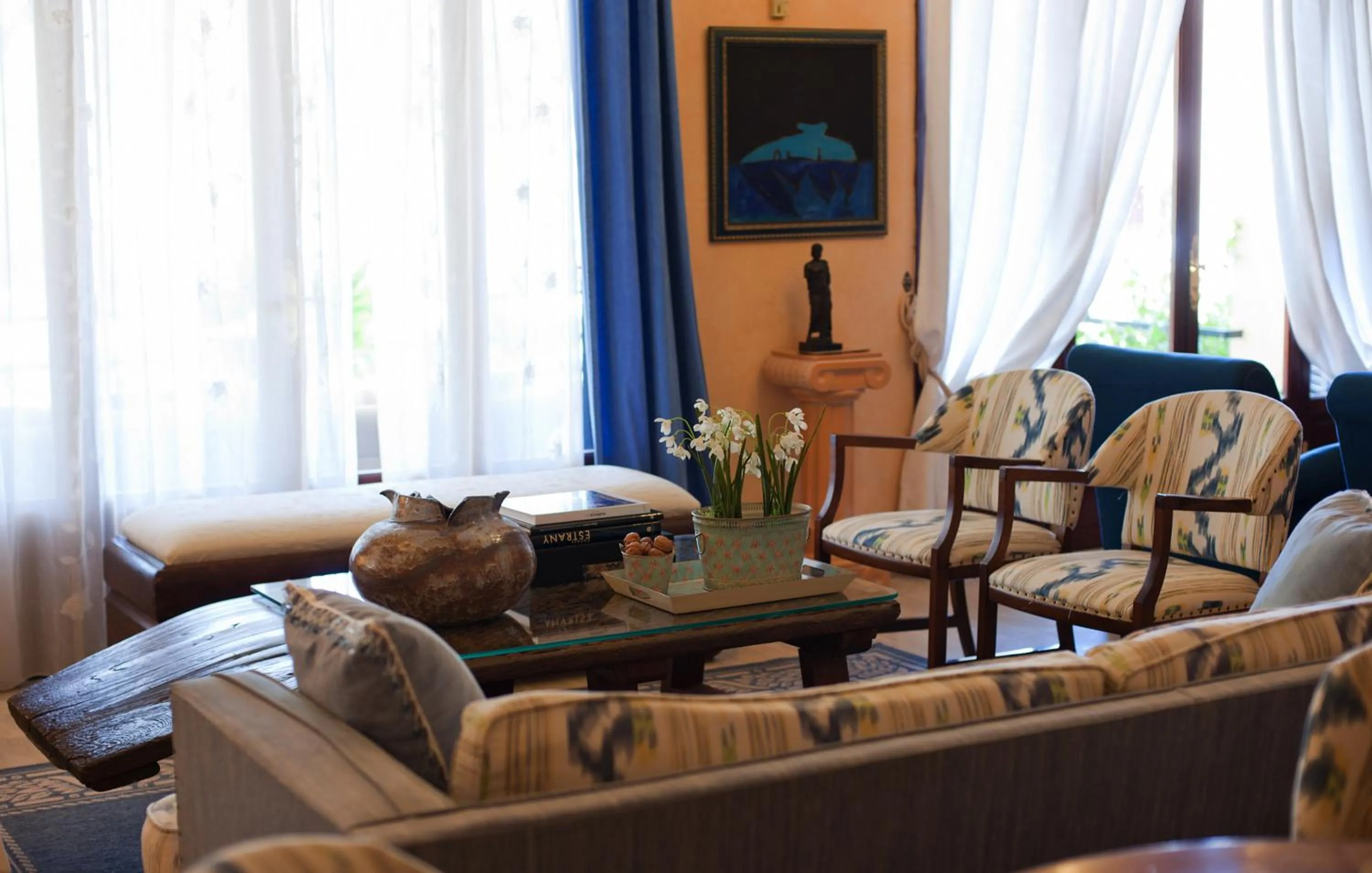 Communal lounge/ TV room in Hotel Bahia