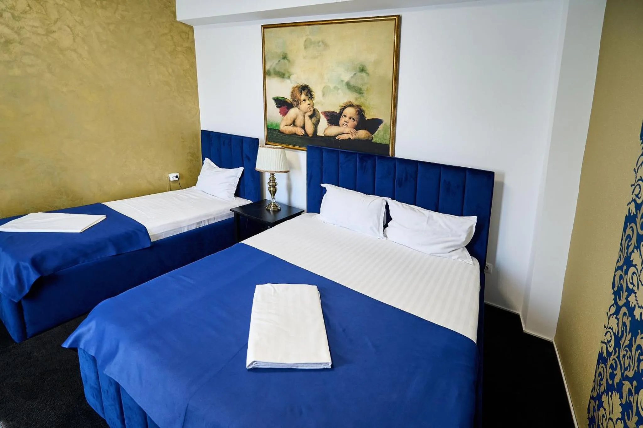 Bed in Hotel Evianne Boutique