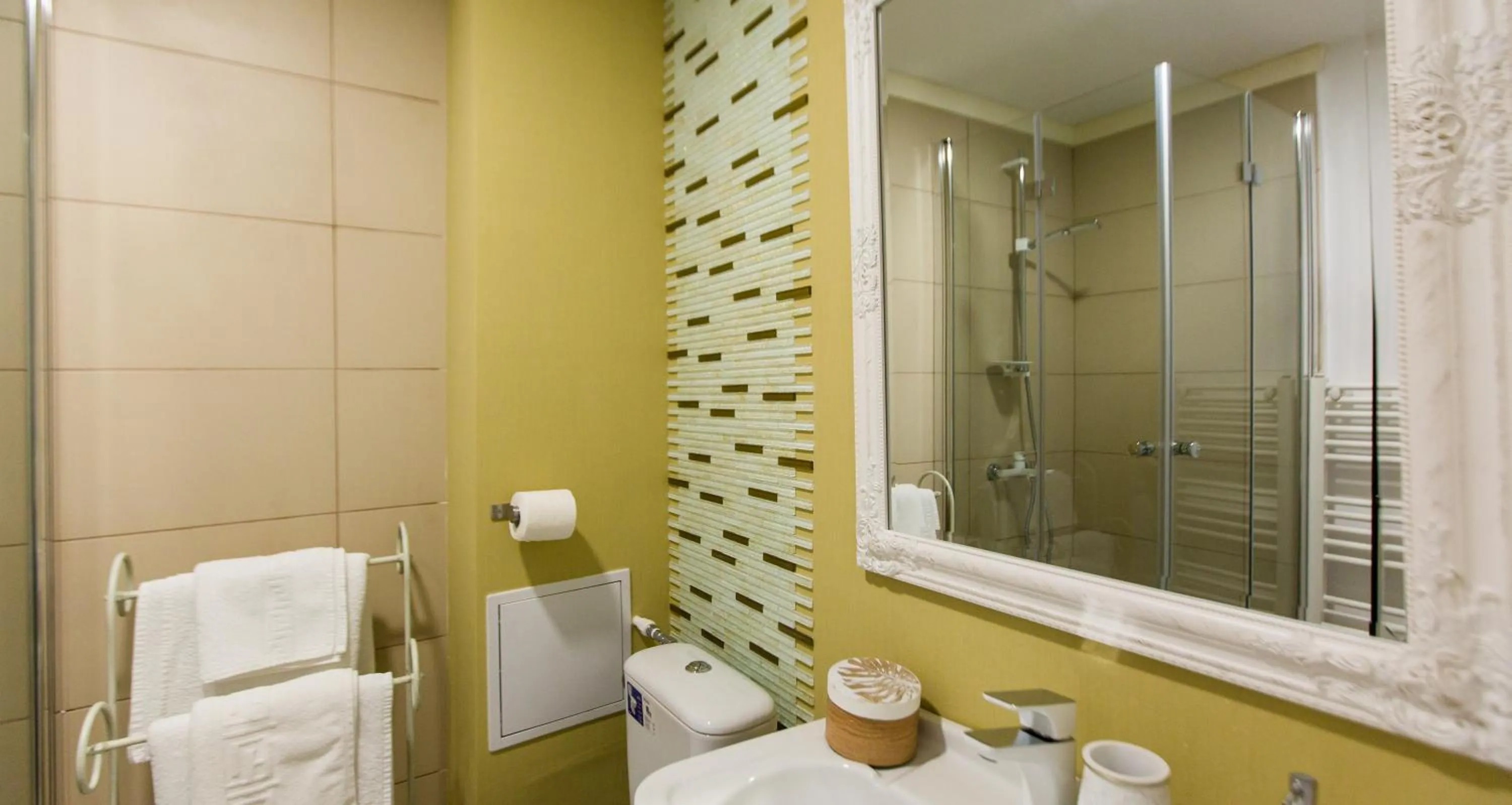 Bathroom in Hotel Evianne Boutique