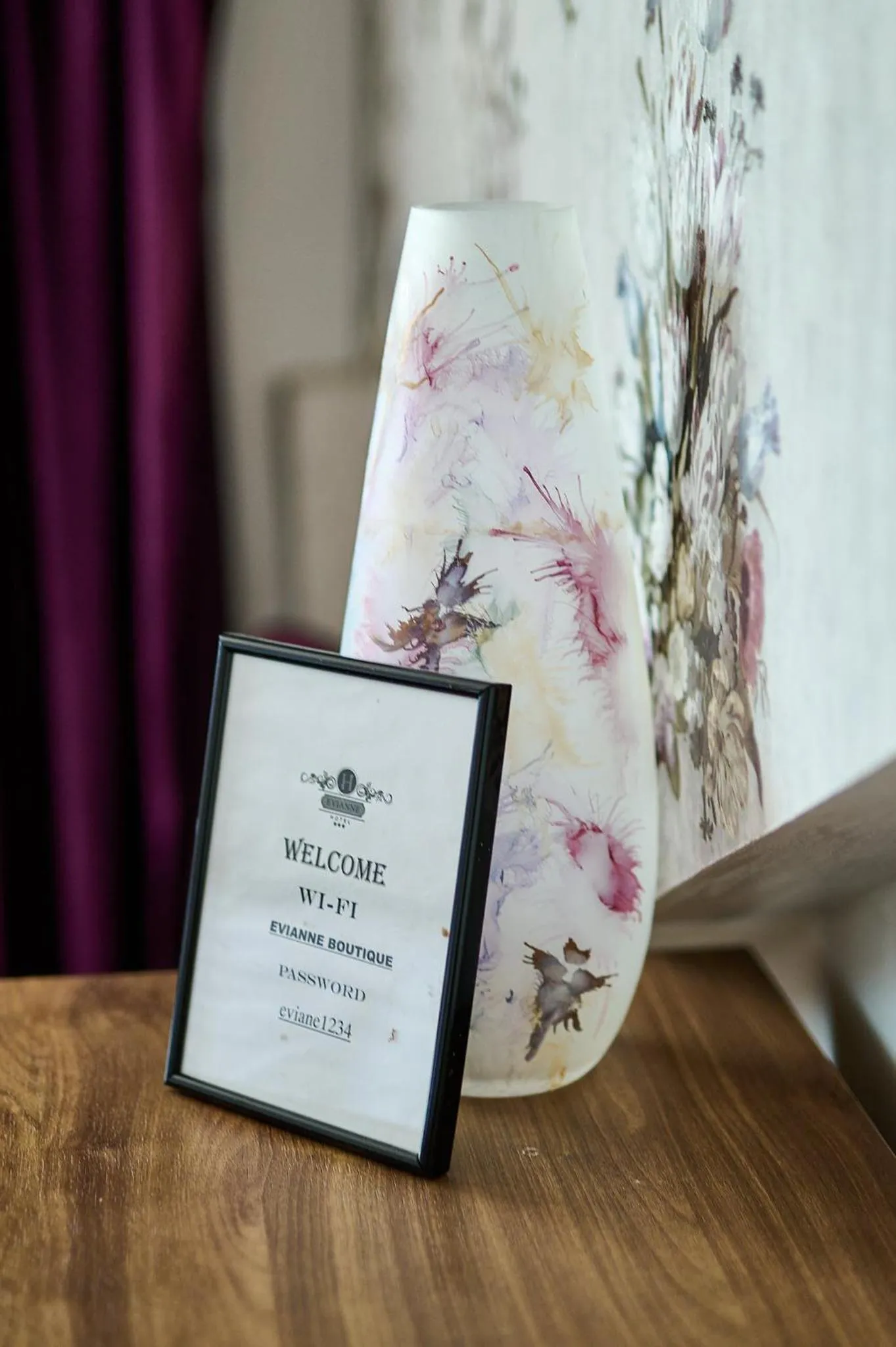 locker in Hotel Evianne Boutique