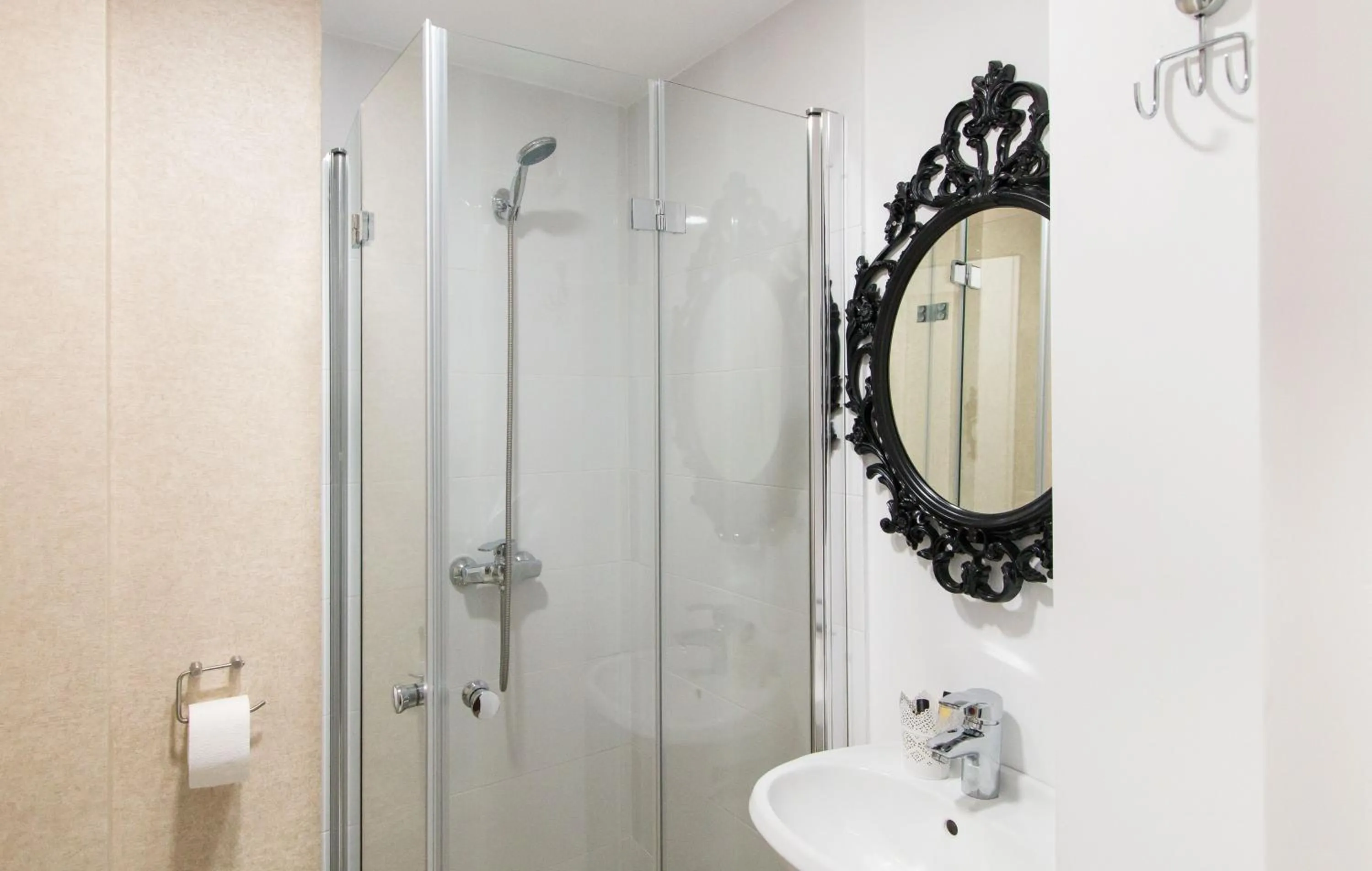 Bathroom in Hotel Evianne Boutique