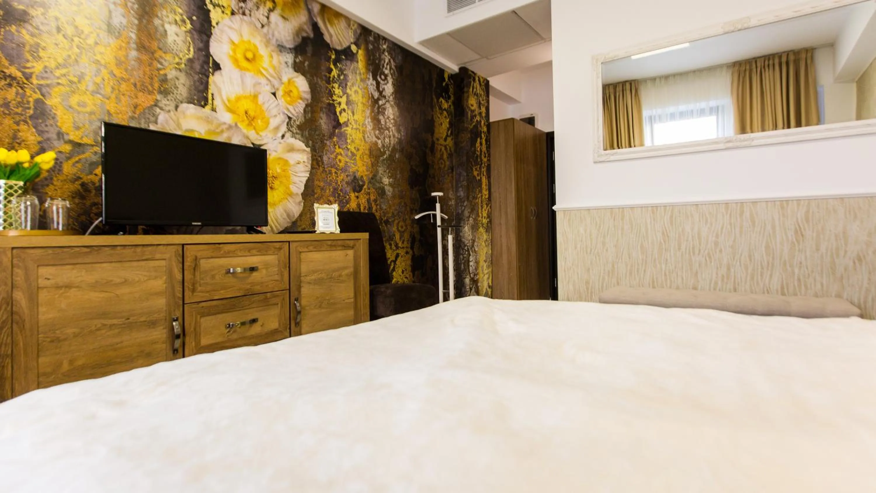 Bed in Hotel Evianne Boutique