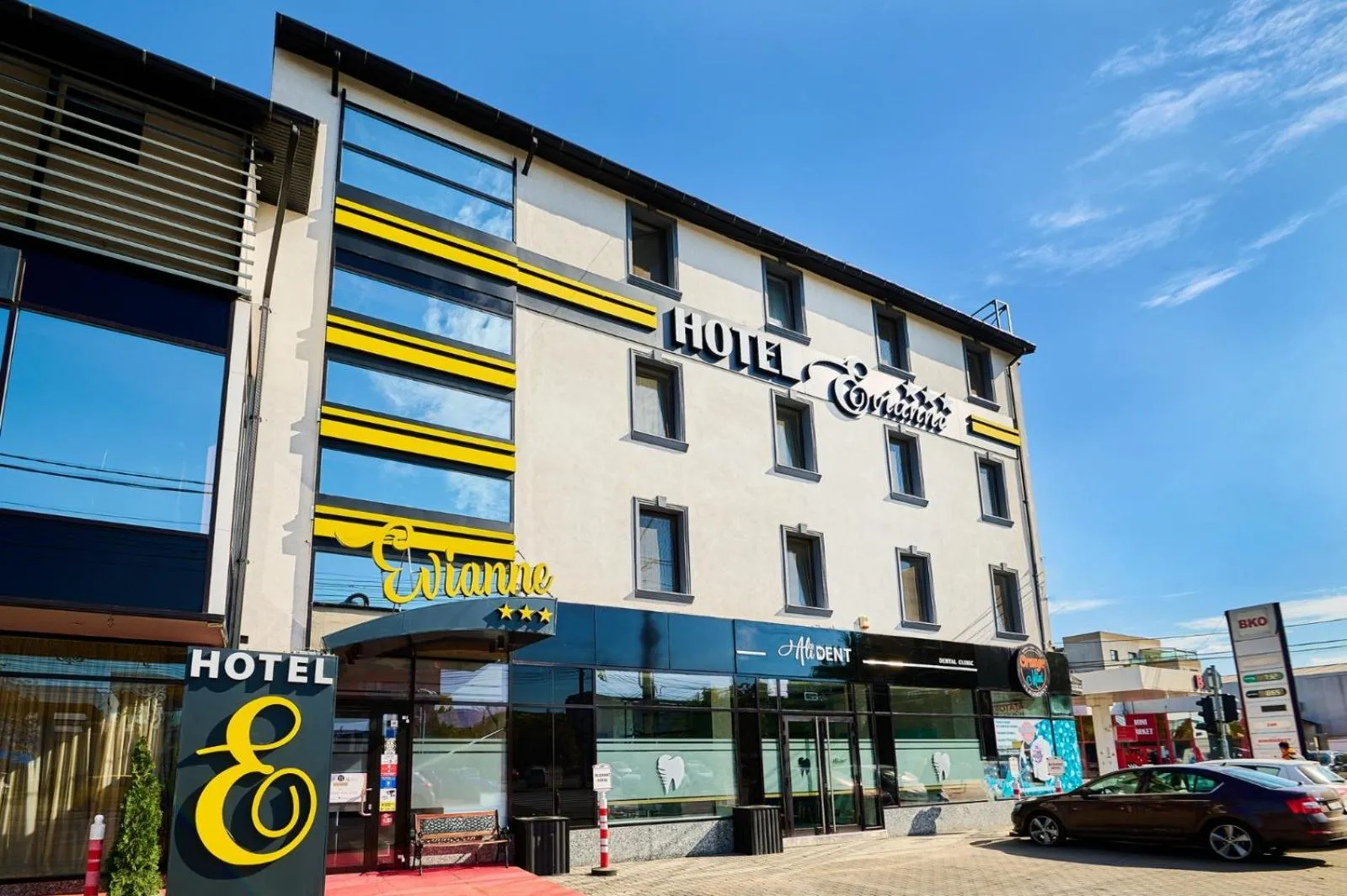 Property building in Hotel Evianne Boutique