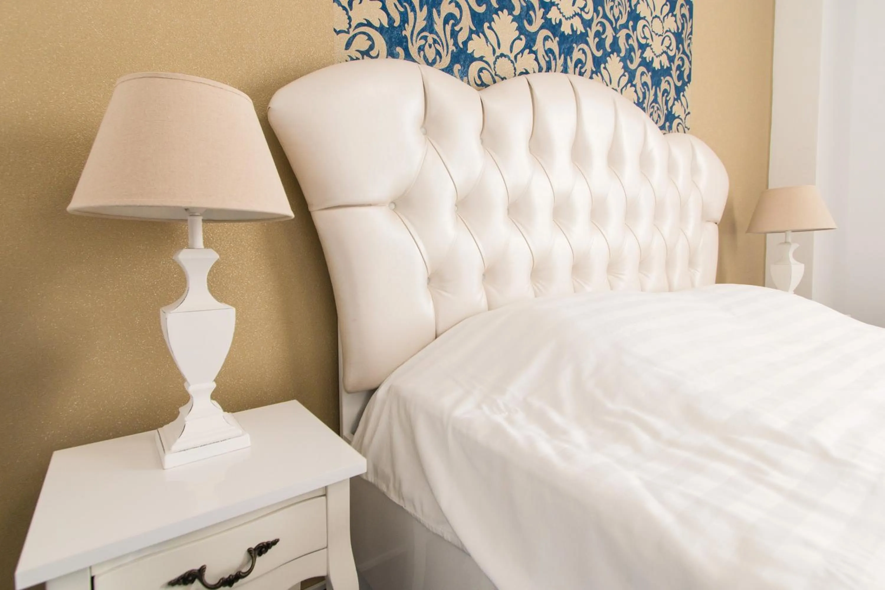 Photo of the whole room, Bed in Hotel Evianne Boutique