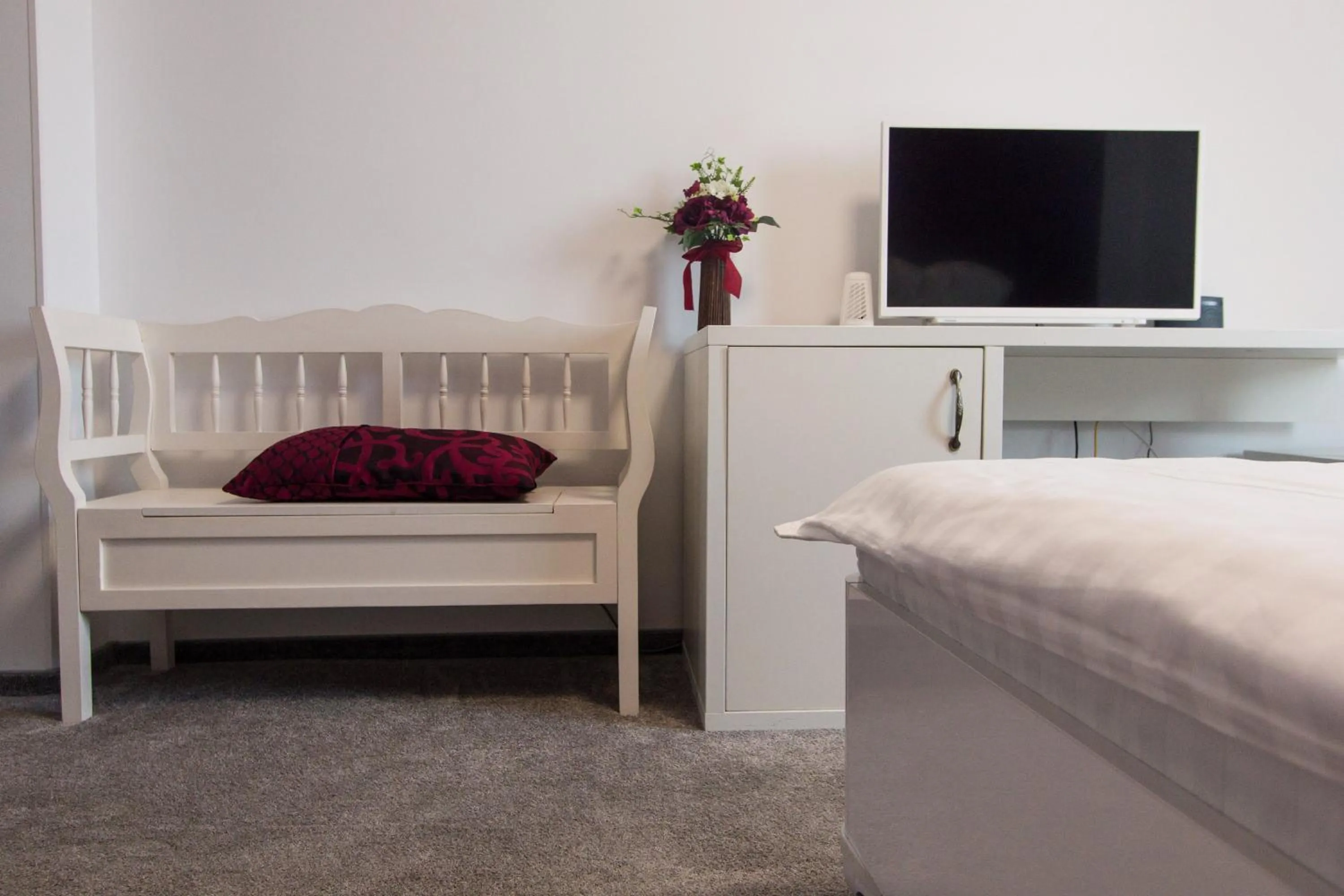 Photo of the whole room, Bed in Hotel Evianne Boutique