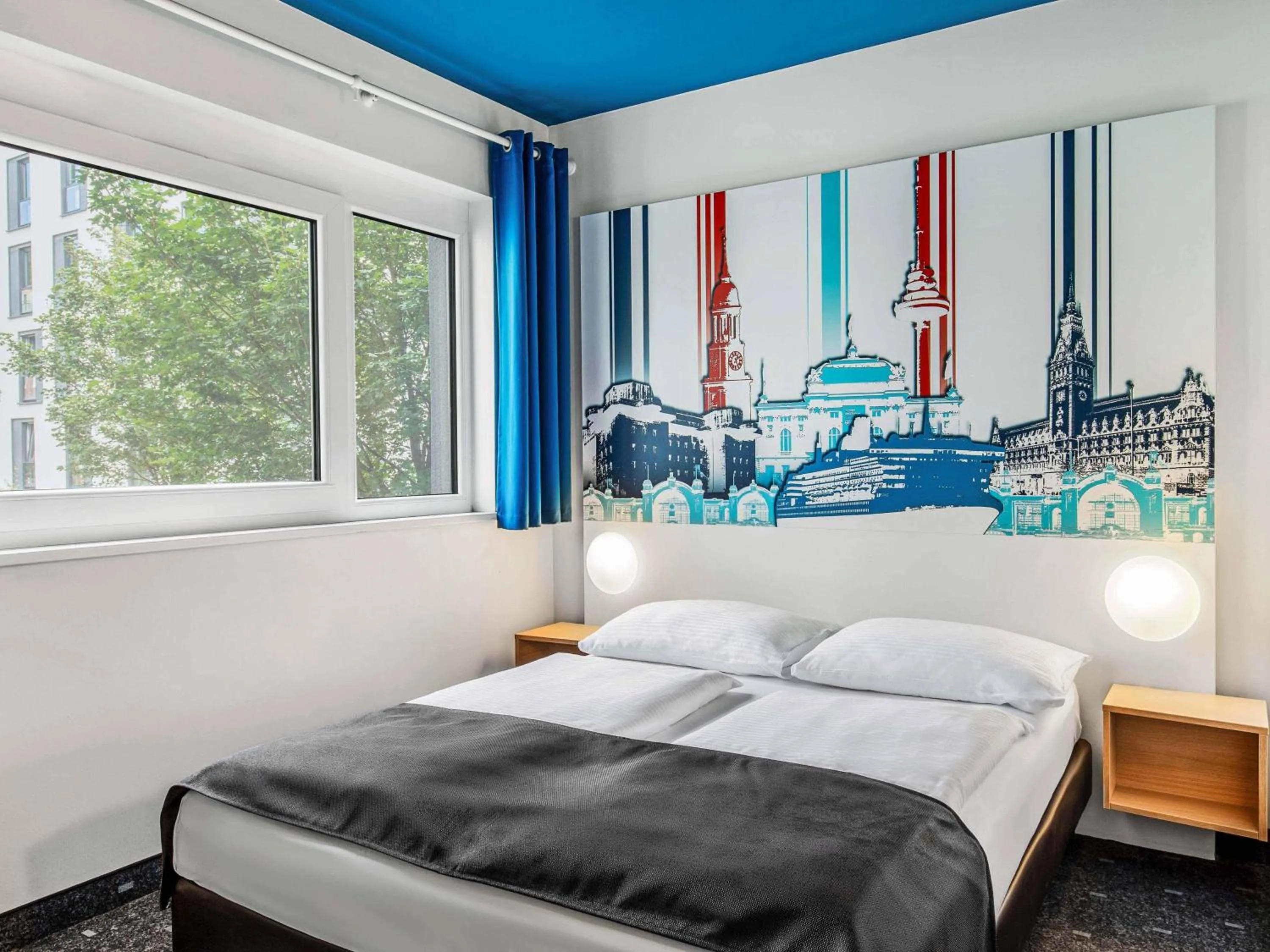 Photo of the whole room, Bed in B&B Hotel Hamburg City-Ost