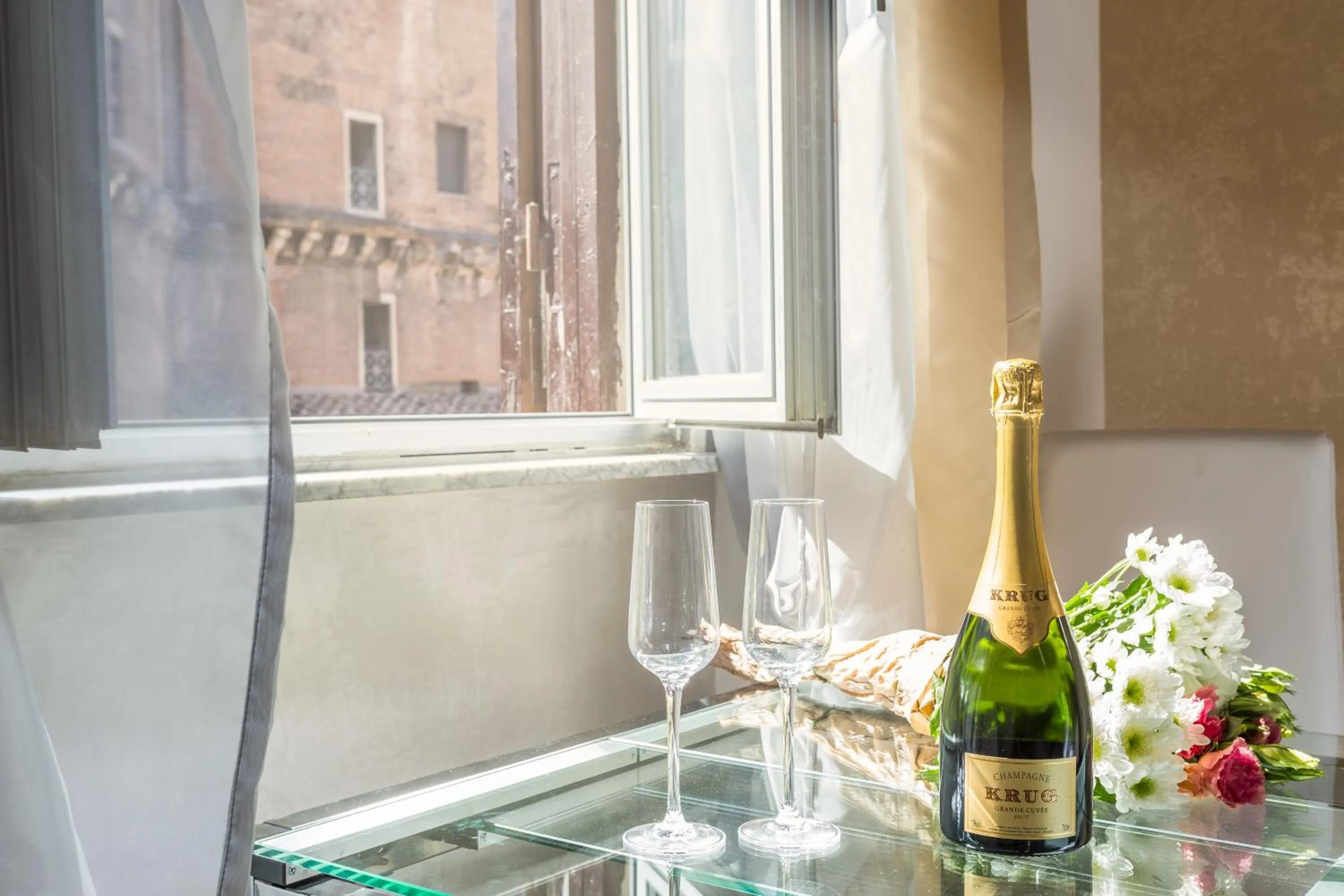 Bedroom in Hub Pantheon