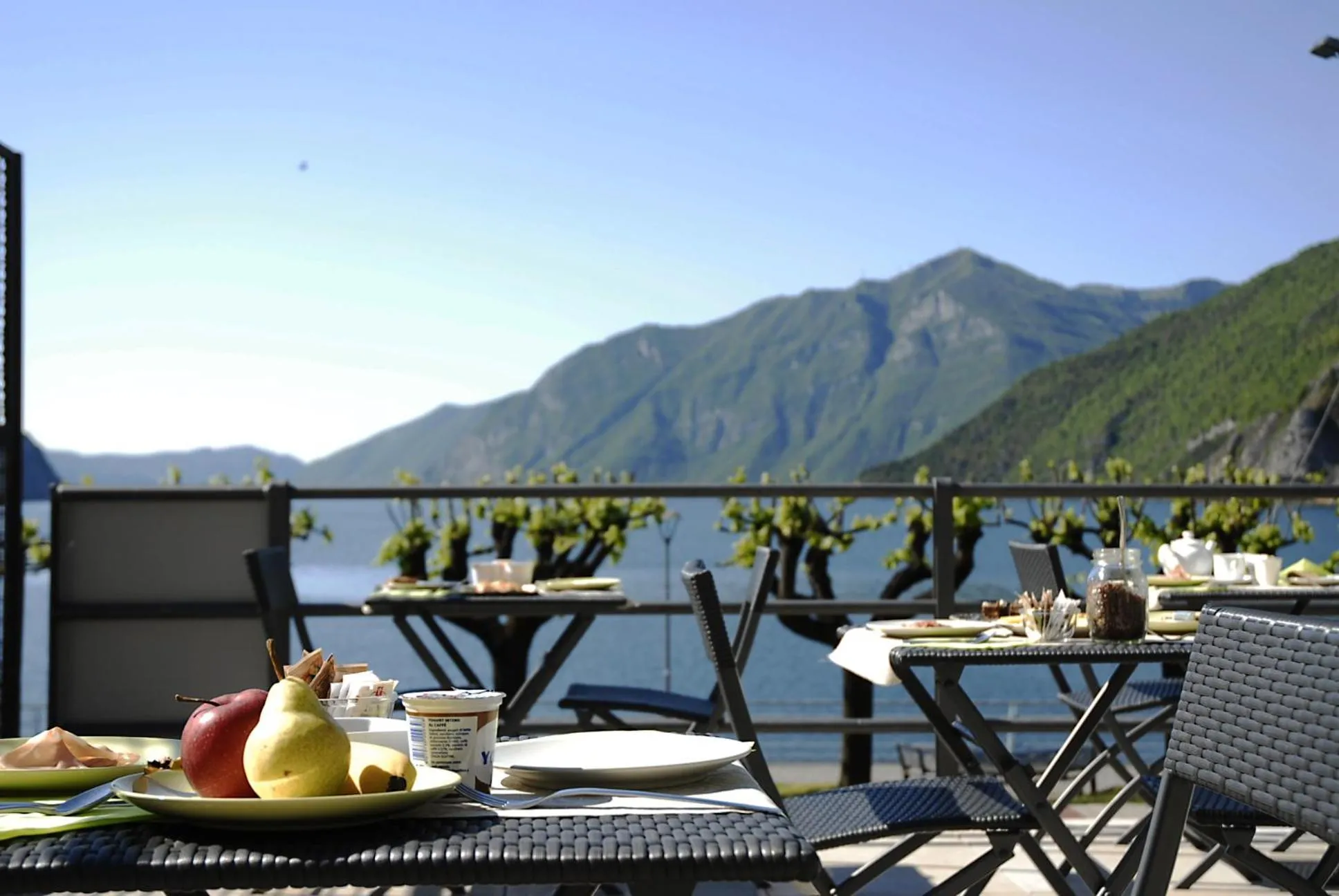 Lake view in Iseo Lake - Rooms & Apartments
