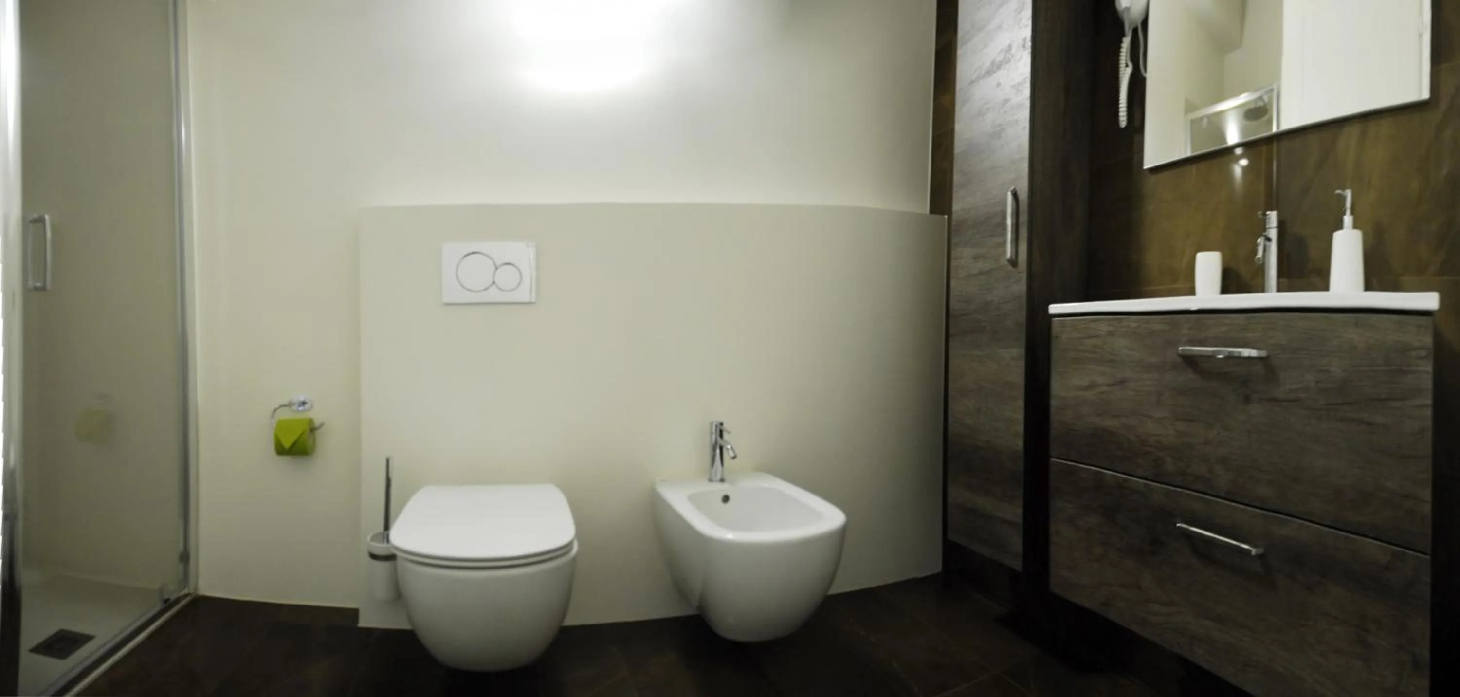 Bathroom in Iseo Lake - Rooms & Apartments