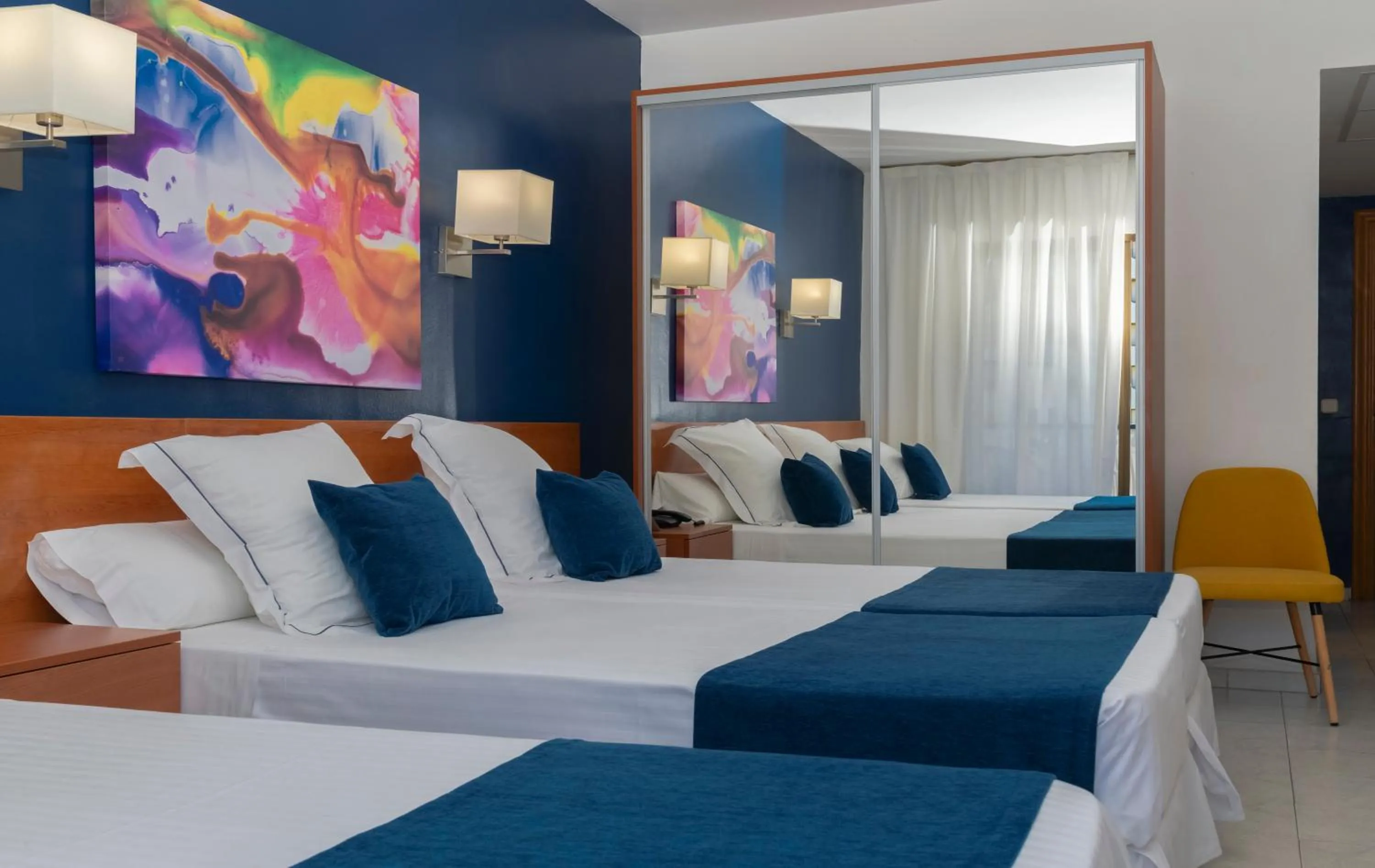 Photo of the whole room in Hotel Jaime I