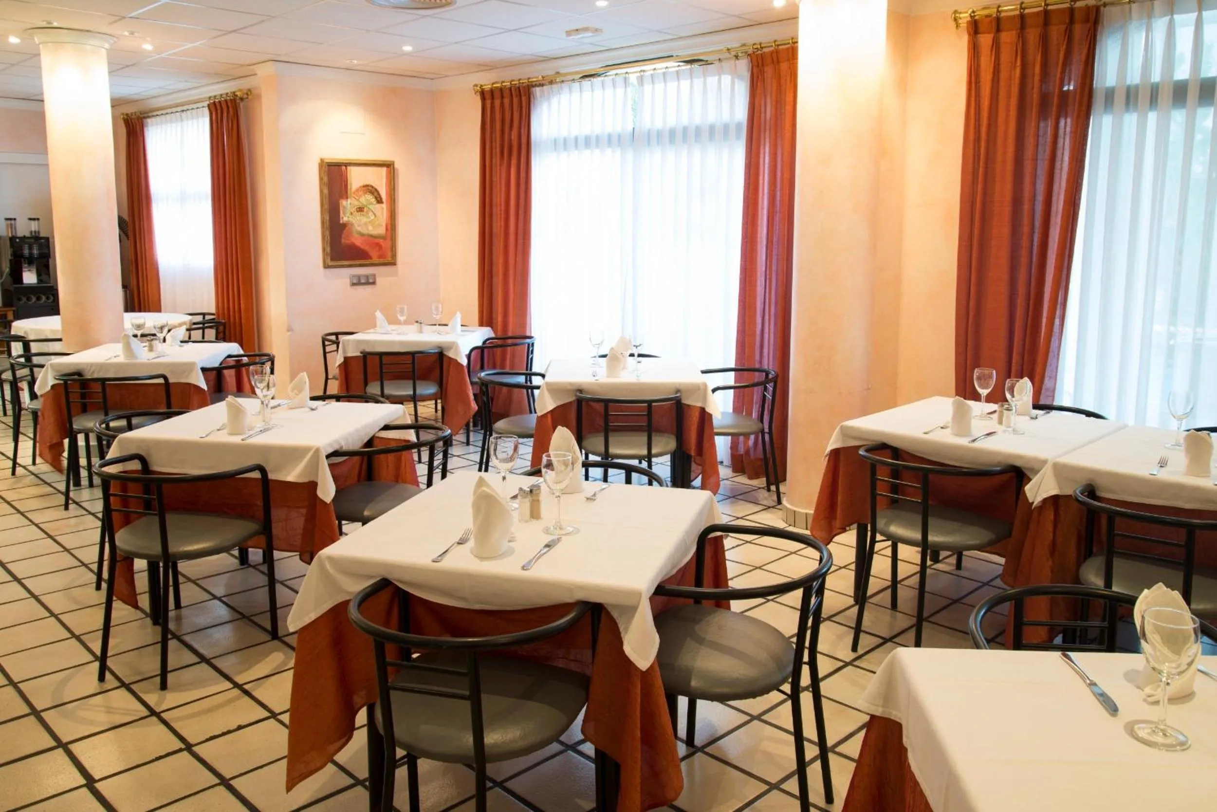 Restaurant/places to eat in Hotel Jaime I