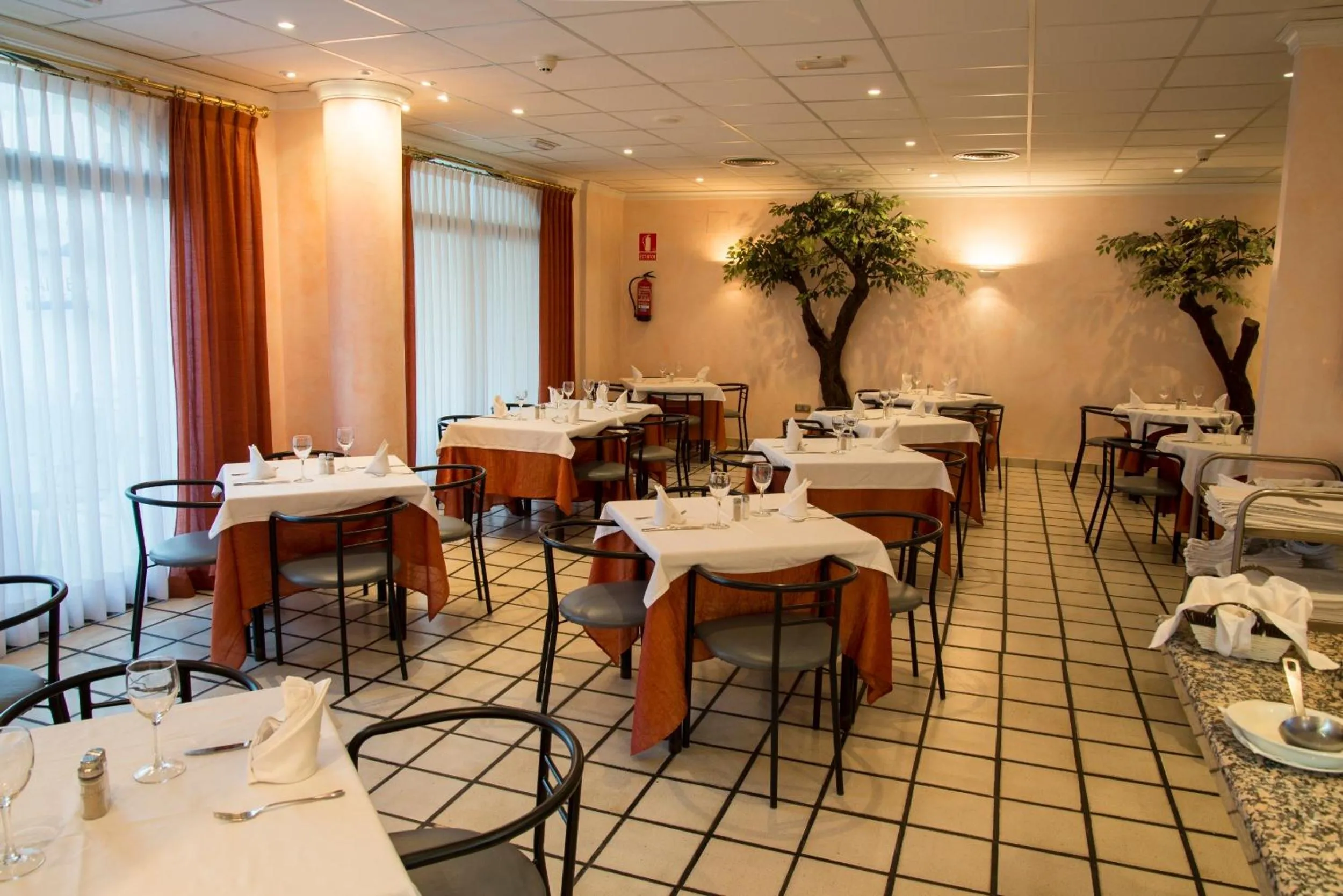 Restaurant/places to eat in Hotel Jaime I