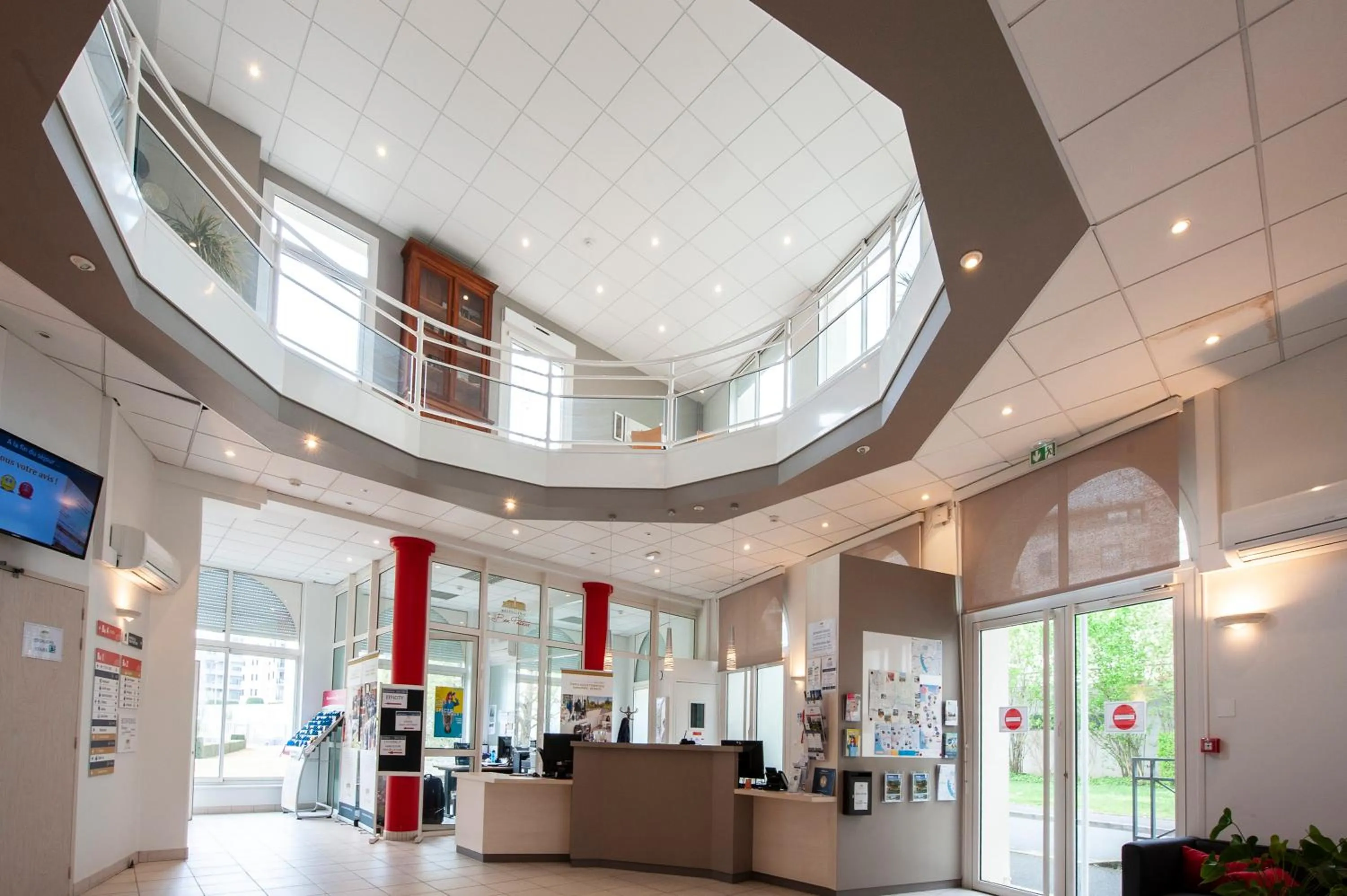 Lobby or reception in Hostellerie Bon Pasteur