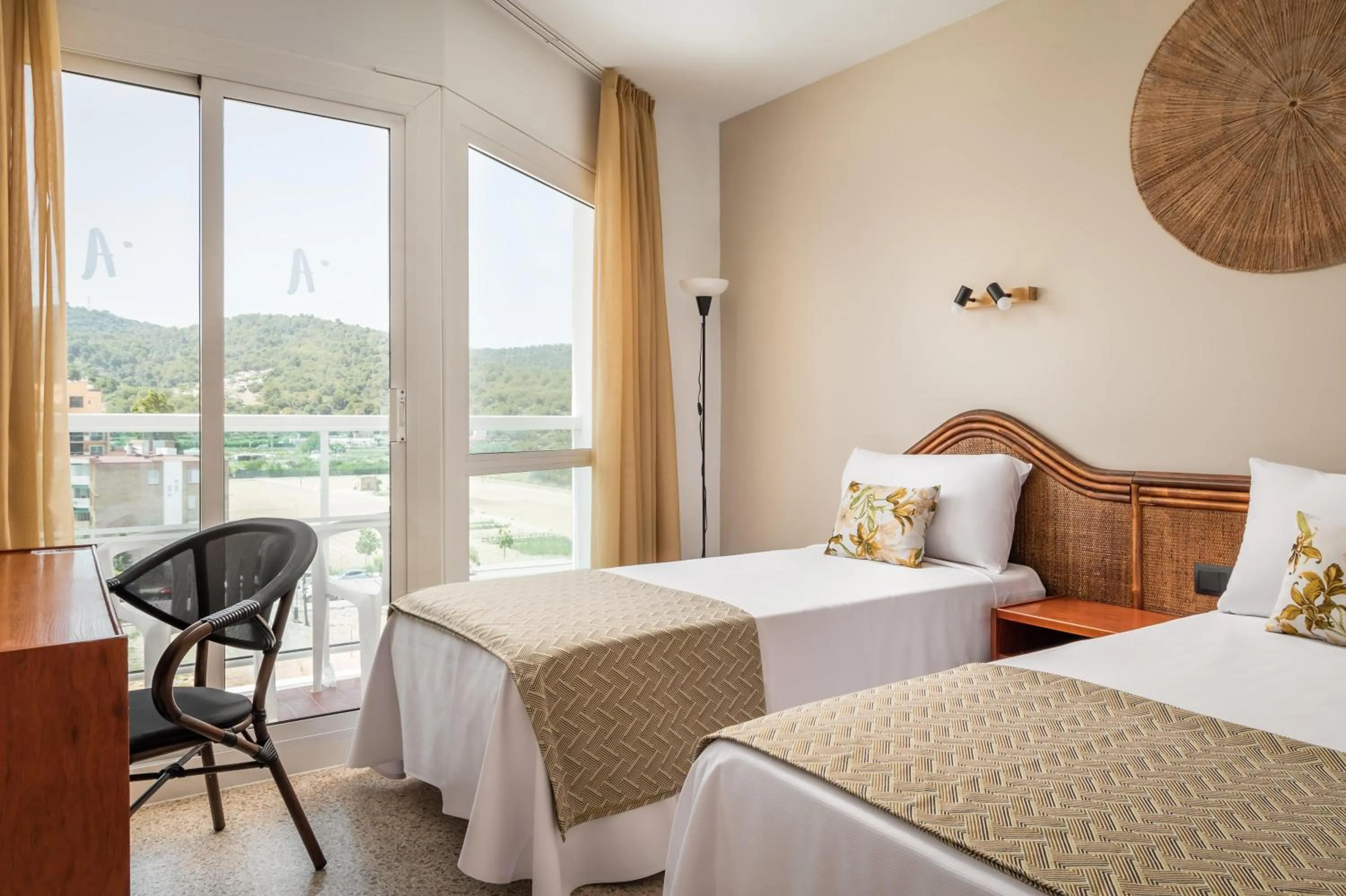 Photo of the whole room, Bed in ALEGRIA Cartago Nova